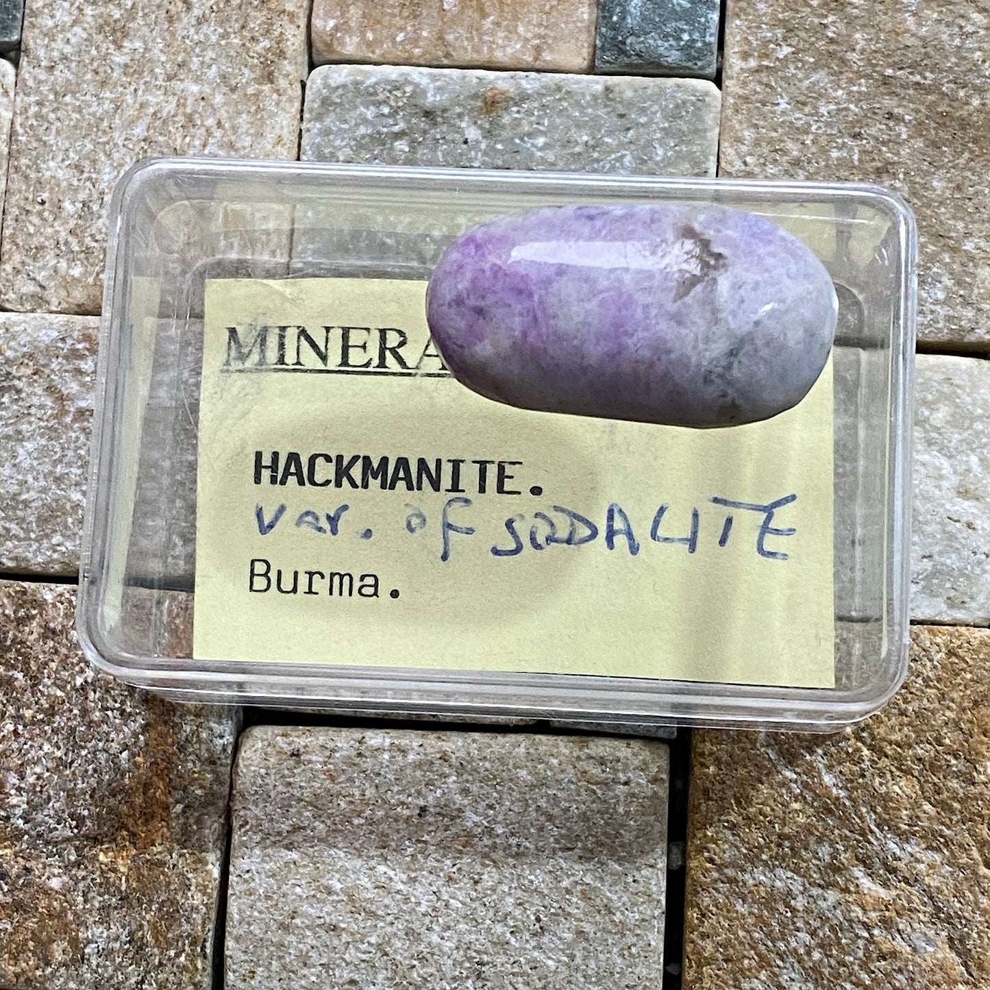 SODALITE - HACKMANITE VARIETY - PYANT GYI MINE, MOGOK, MYANMAR 7g MF4195
