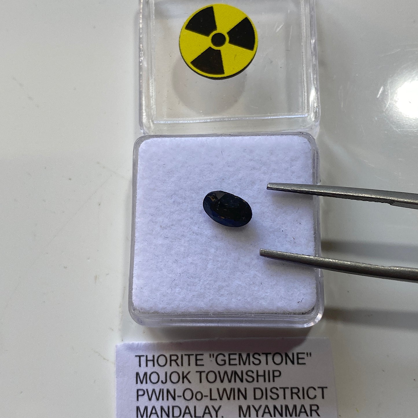 THORITE "GEMSTONE" : MILDLY RADIOACTIVE - MOGOK, PWIN-Oo-LWIN, MANDALAY, MYANMAR 1.40Ct MF5209