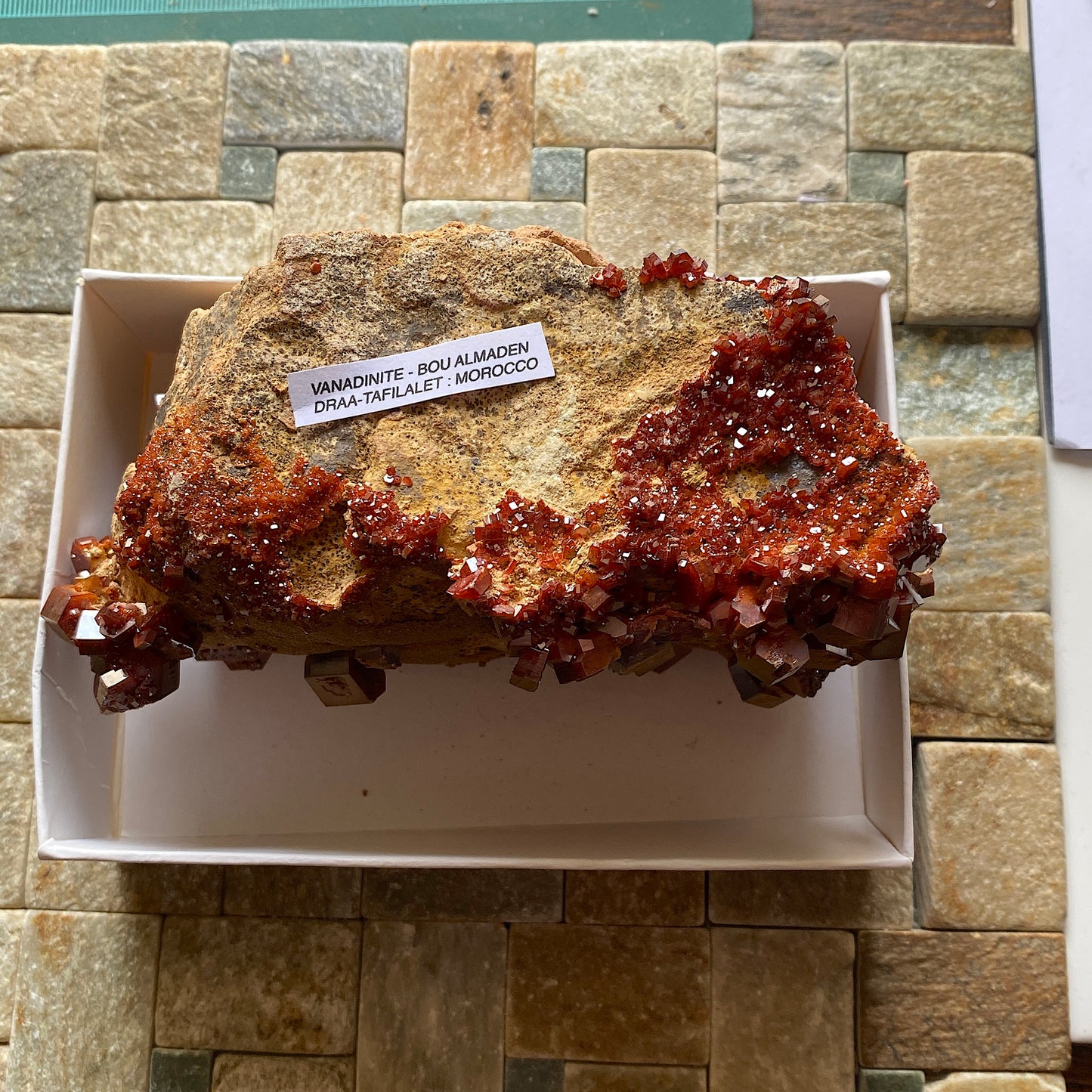 QUITE STUNNING VANADINITE SPECIMEN - BOU ALMADEN, MOROCCO LARGE 796g MF4435