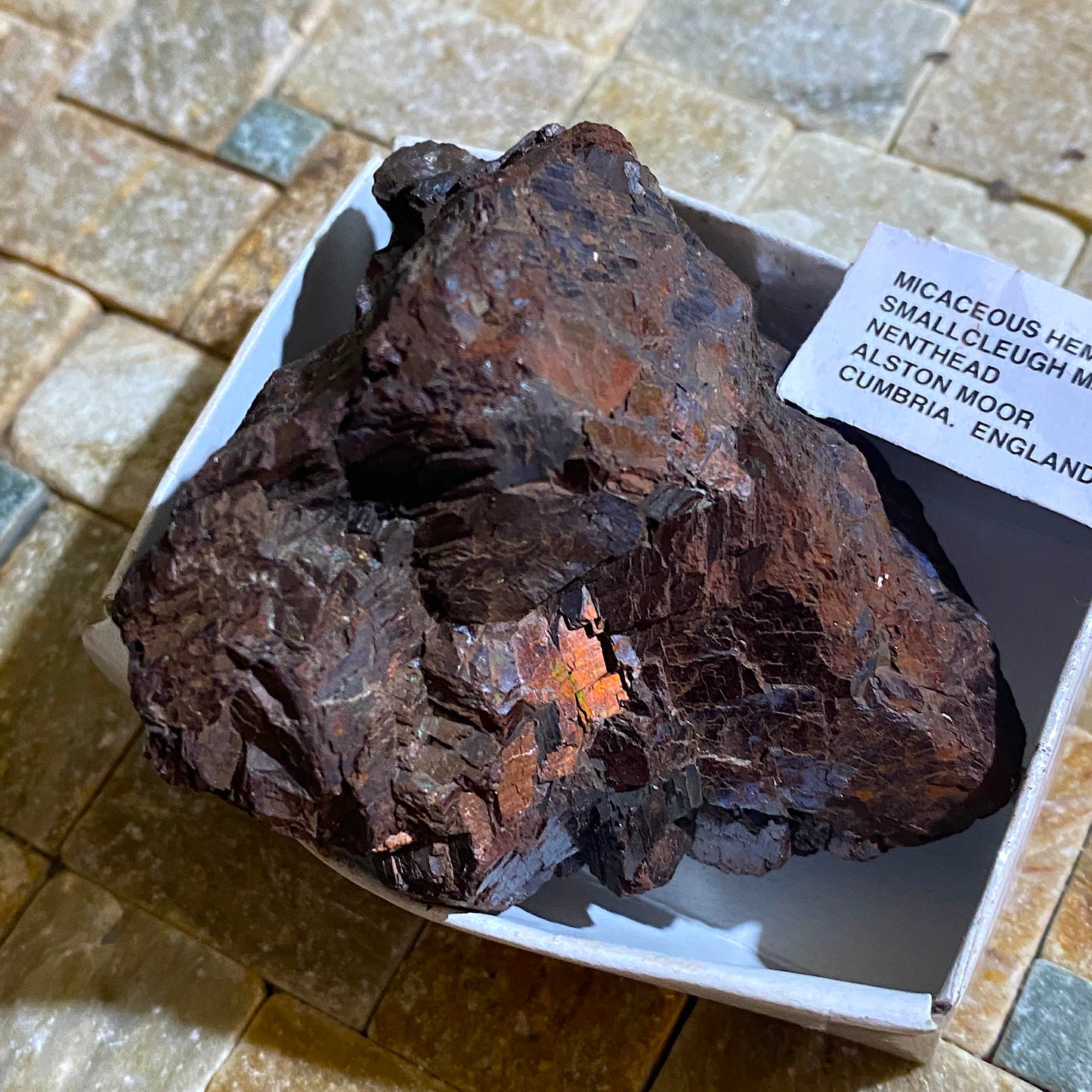 MICACEOUS HEMATITE : SMALLCLEUGH MINE, NENTHEAD, CUMBRIA, ENGLAND 241g MF1502