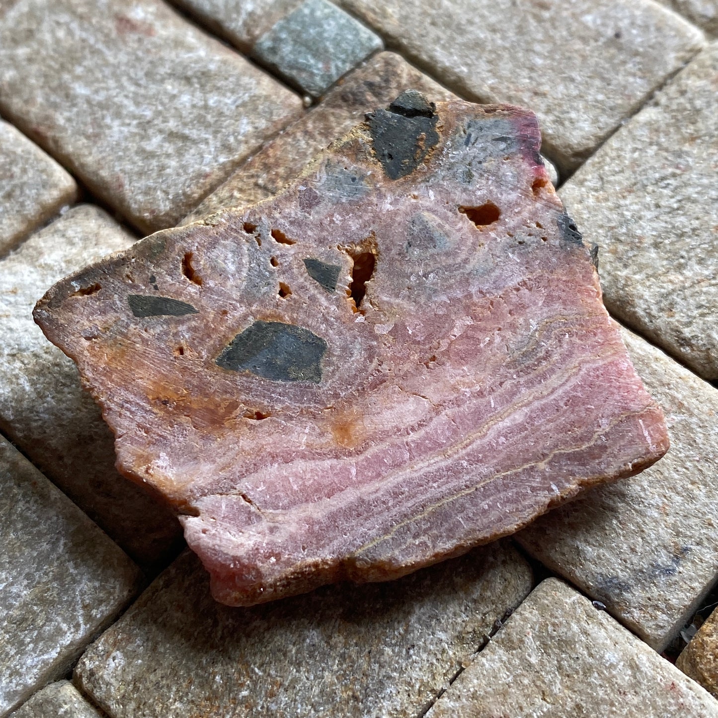 RHODOCHROSITE FROM CAPILLITAS MINING REGION, ARGENTINA. 28g MF2028