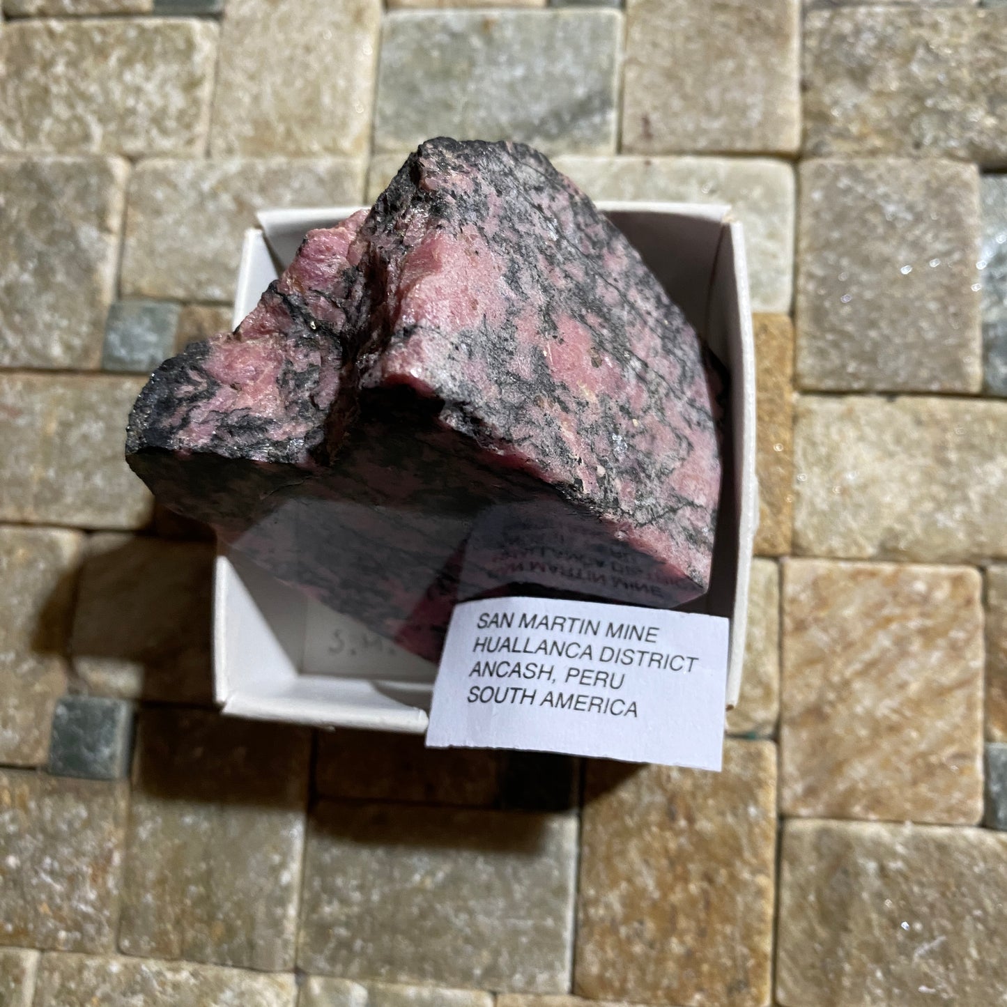 RHODONITE : SAN MARTIN MINE, ANCASH, PERU 144g MF1698