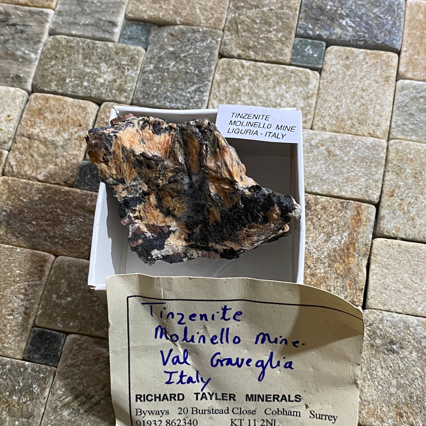 TINZENITE : MOLINELLO MINE, NE, LIGURIA, ITALY 74g MF4637