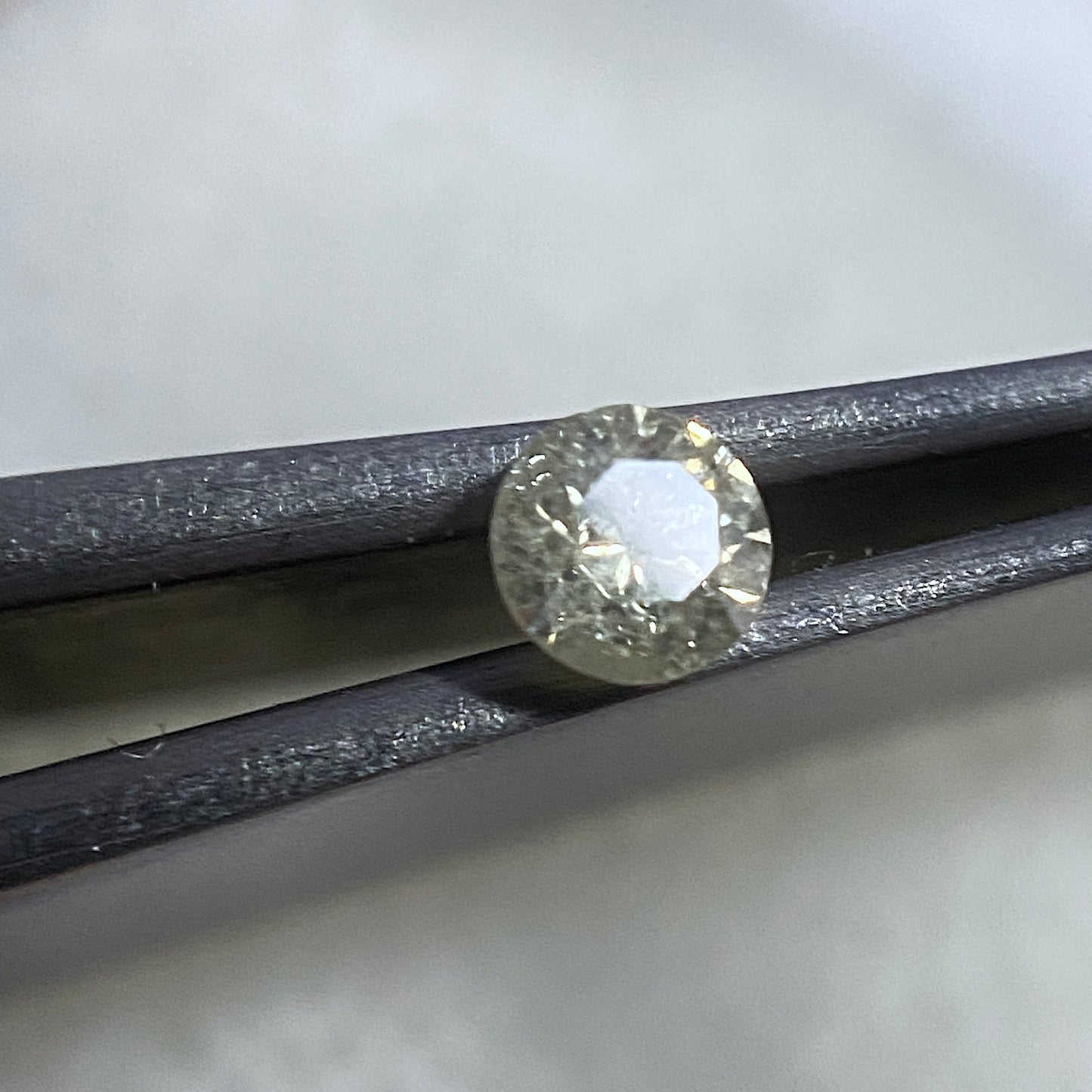 DIAMOND NATURAL GEMSTONE : KIMBERLEY, NORTHERN CAPE, SOUTH AFRICA 0.25Ct MFG5489