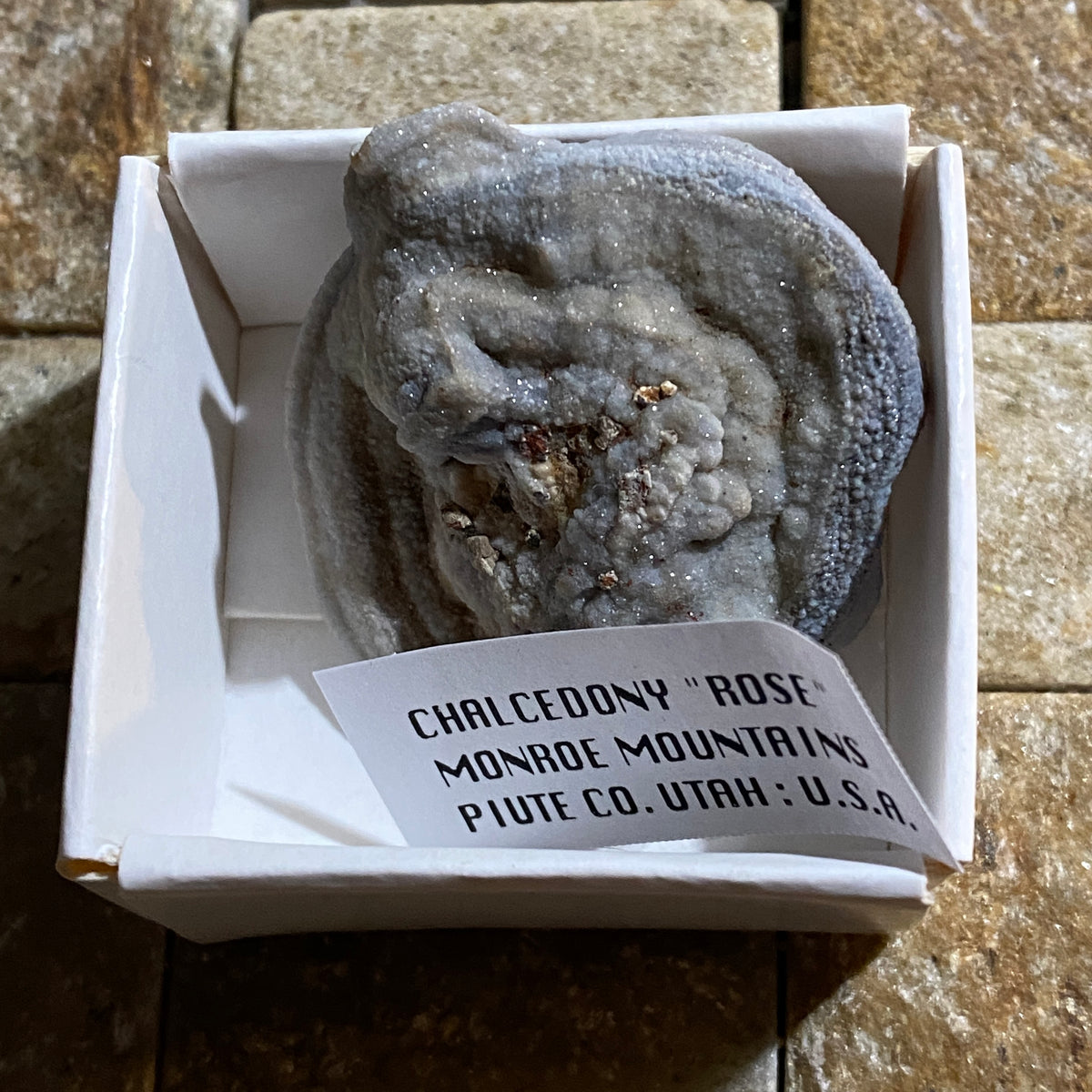 CHALCEDONY "ROSE" : MONROE MOUNTAINS, PIUTE COUNTY, UTAH, U.S.A. 11g. MF5344