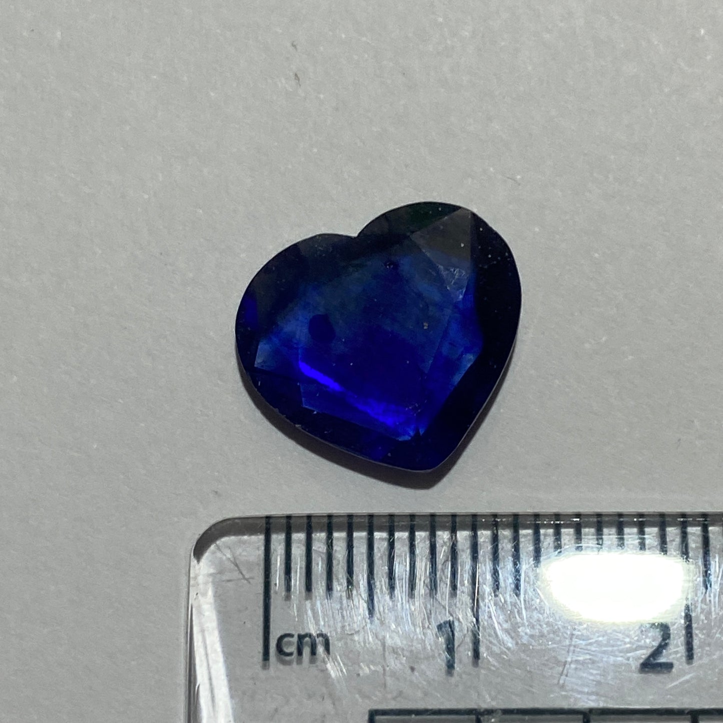 SAPPHIRE CORUNDUM NATURAL GEMSTONE - MONTEPUEZ, MOZAMBIQUE 5.73Ct. MFG5184