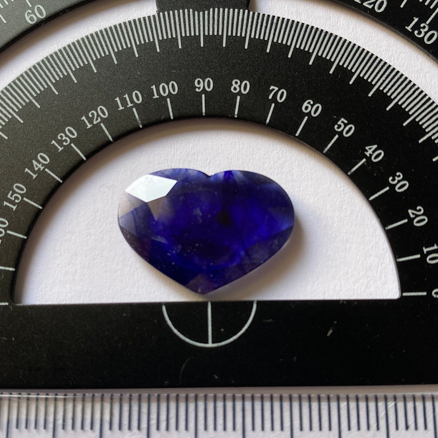 SAPPHIRE CORUNDUM NATURAL GEMSTONE - MOMTEPUEZ, MOZAMBIQUE, AFRICA 9.94Ct. MFG5186