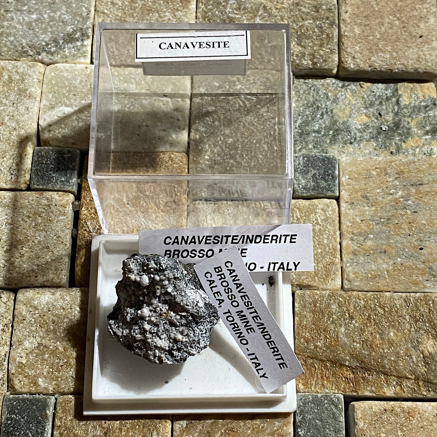 CANAVESITE/INDERITE/DYPINGITE : BROSSO MINE, CALEA, TORINO, ITALY. 9g MF4682
