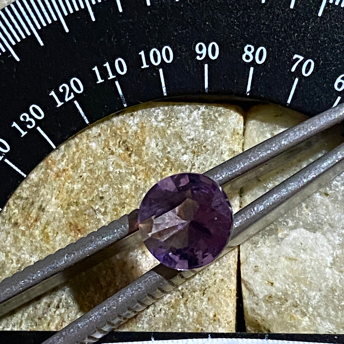 AMETHYST QUARTZ NATURAL GEMSTONE : BRUMADO, BAHIA, BRAZIL. 1.40Ct. MFG4999