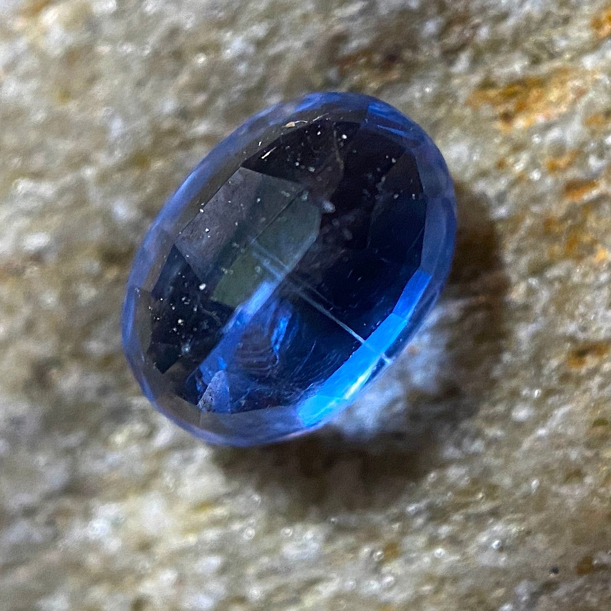 KYANITE RARE GEMSTONE : KALI GANDAKI GORGE, MUSTANG, NEPAL. 1.31Ct. MFG6002