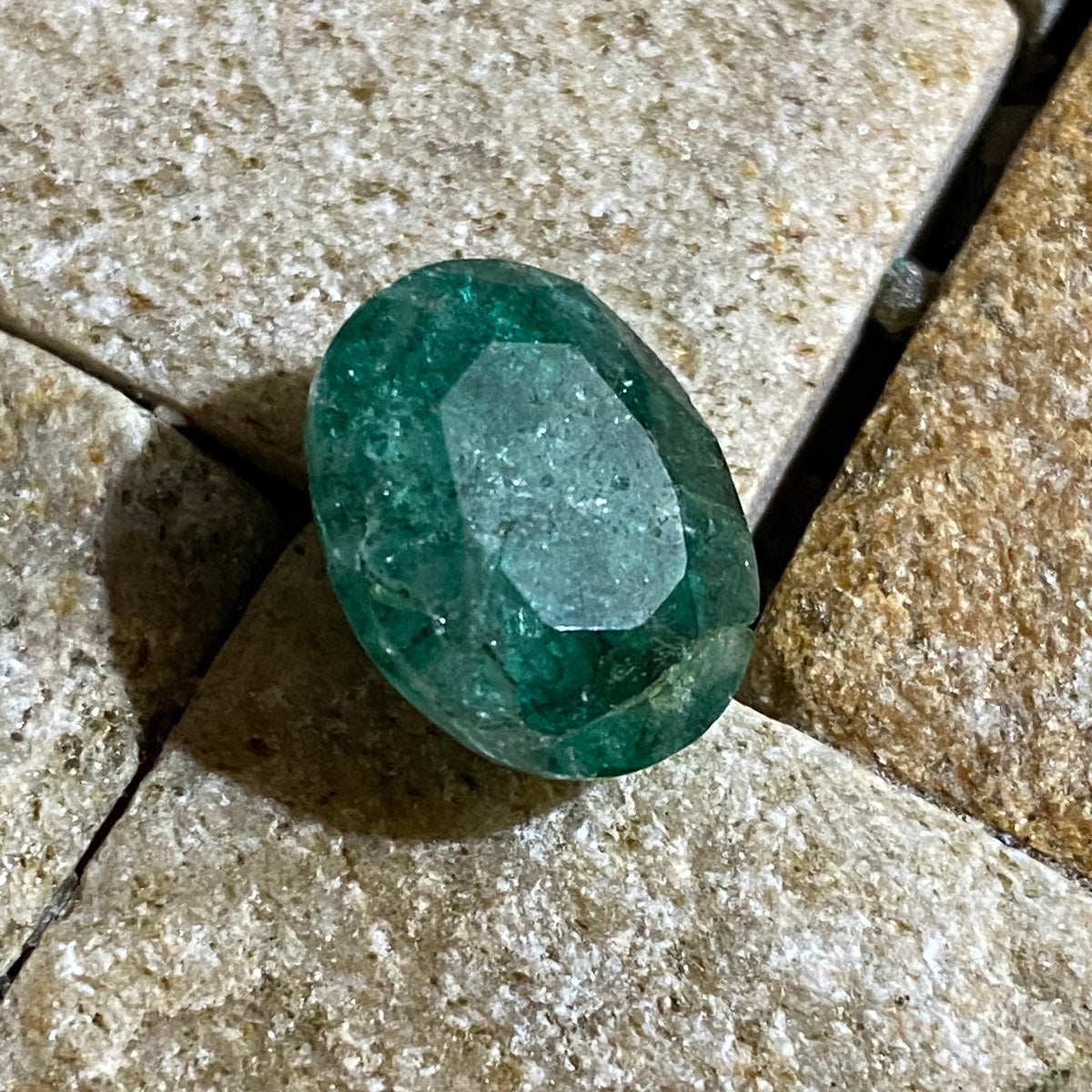 EMERALD BERYL NATURAL MINED : NOVA ERA, MINAS GERAIS, BRAZIL. 6.35Ct. MFG6005