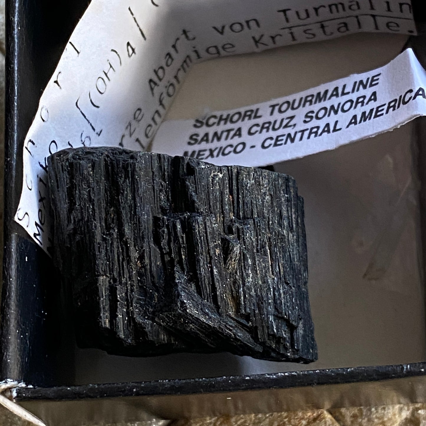 SCHORL TOURMALINE - SANTA CRUZ, SONORA, MEXICO. 29g MF3409