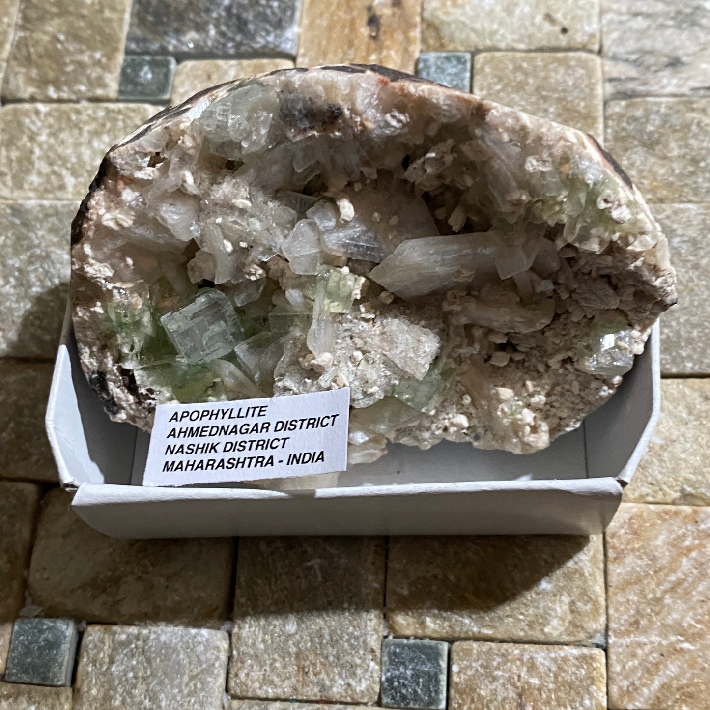 APOPHYLLITE - AHMEDNAGAR, NASHIK DISTRICT, MAHARASHTRA, INDIA 147g MF4278