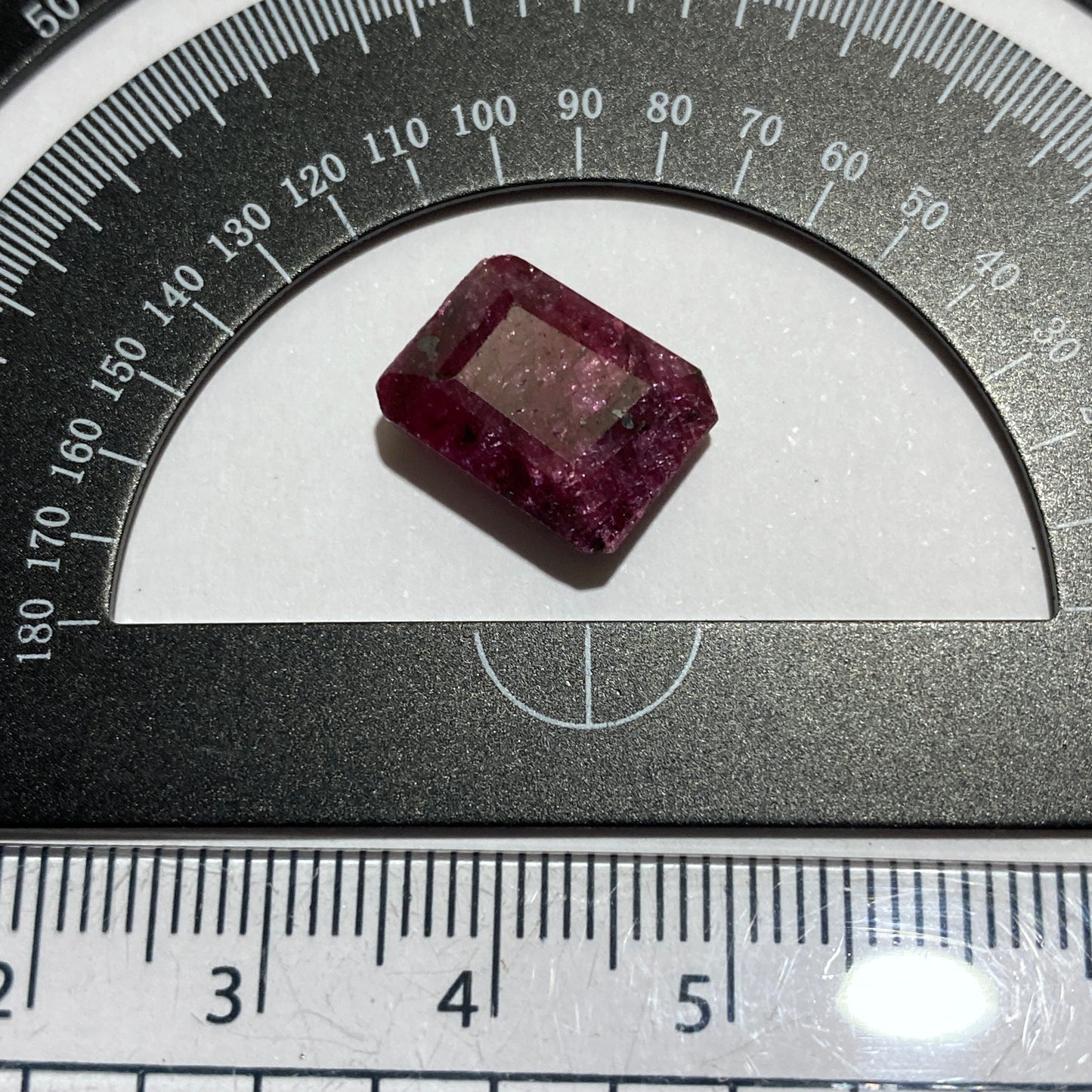RUBY CORUNDUM GEMSTONE - CHANGARA, MOZAMBIQUE, 8.30Ct MFG5212