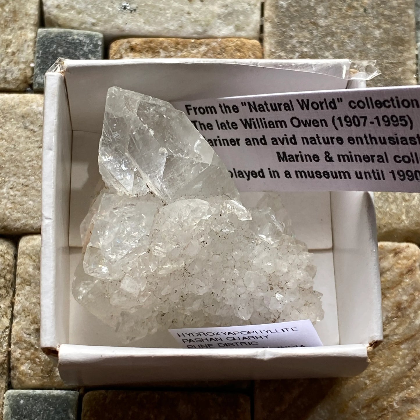 HYDROXYAPOPHYLLITE RARE SUPERBE CLARTÉ D'INDE 22g MF803