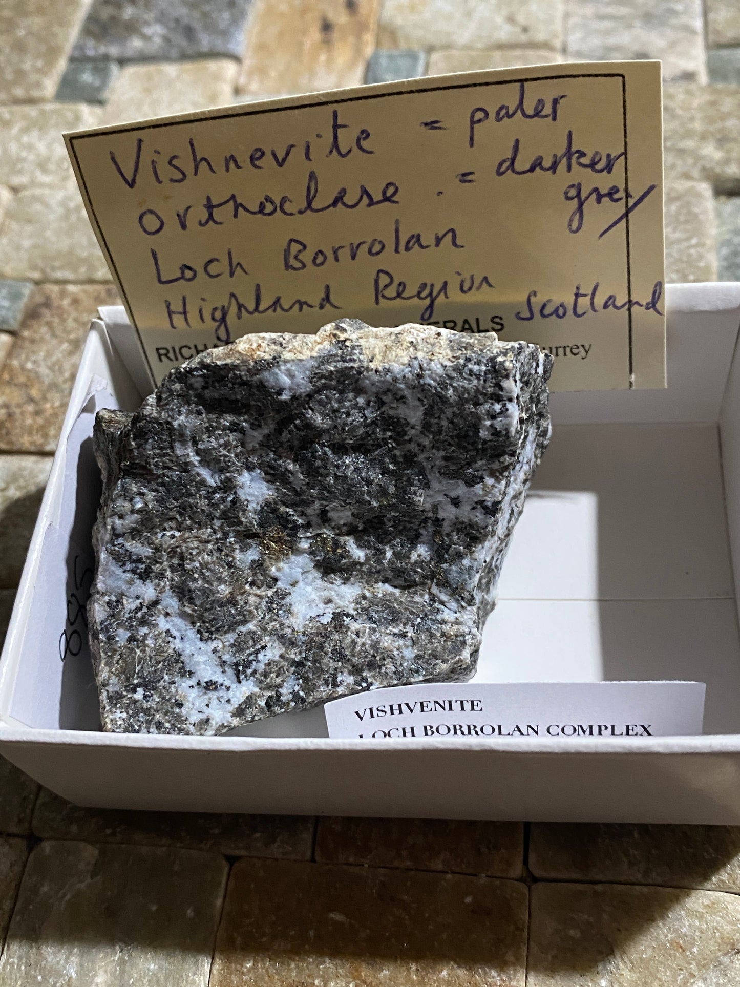 VISHNEVITE : LOCH BORROLAN COMPLEX, HIGHLAND, SCOTLAND 94g MF4811