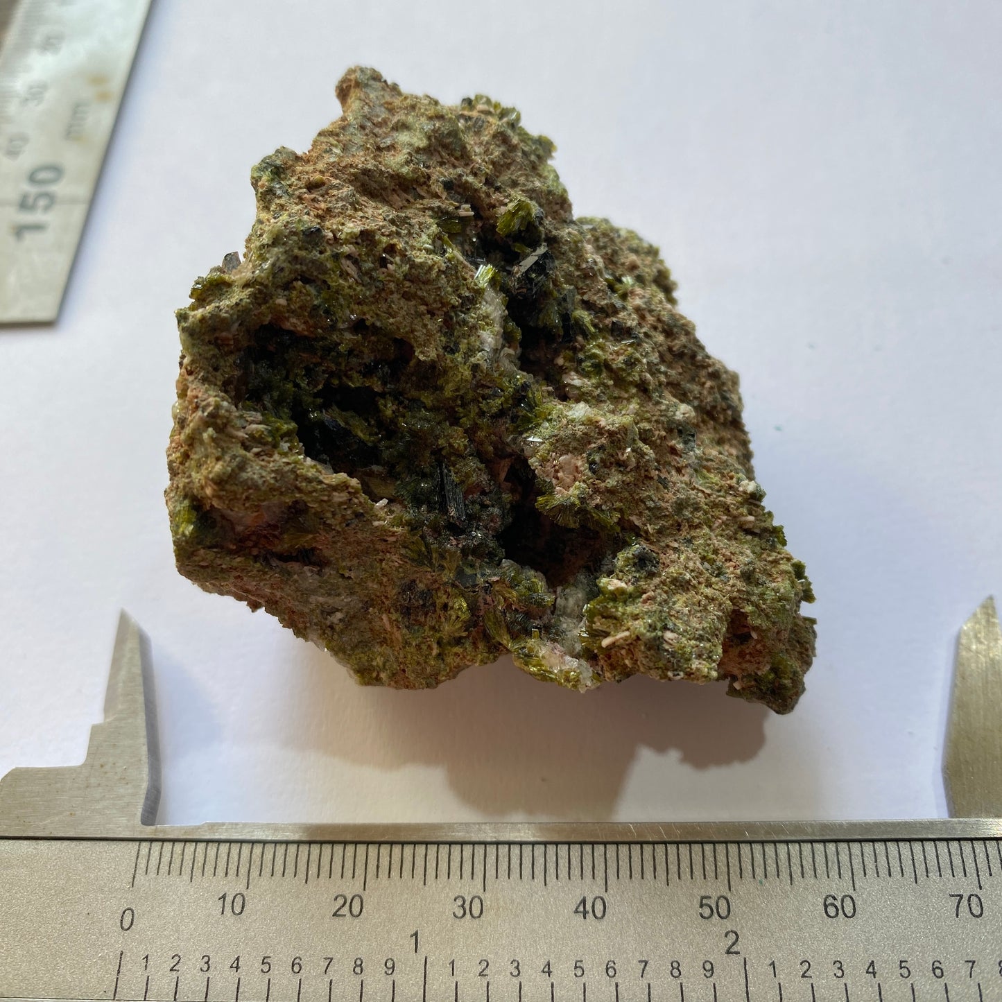 EPIDOTE - IMILCHIL, HIGH ATLAS MOUNTAINS, TAFILALET, MOROCCO 88g MF9766