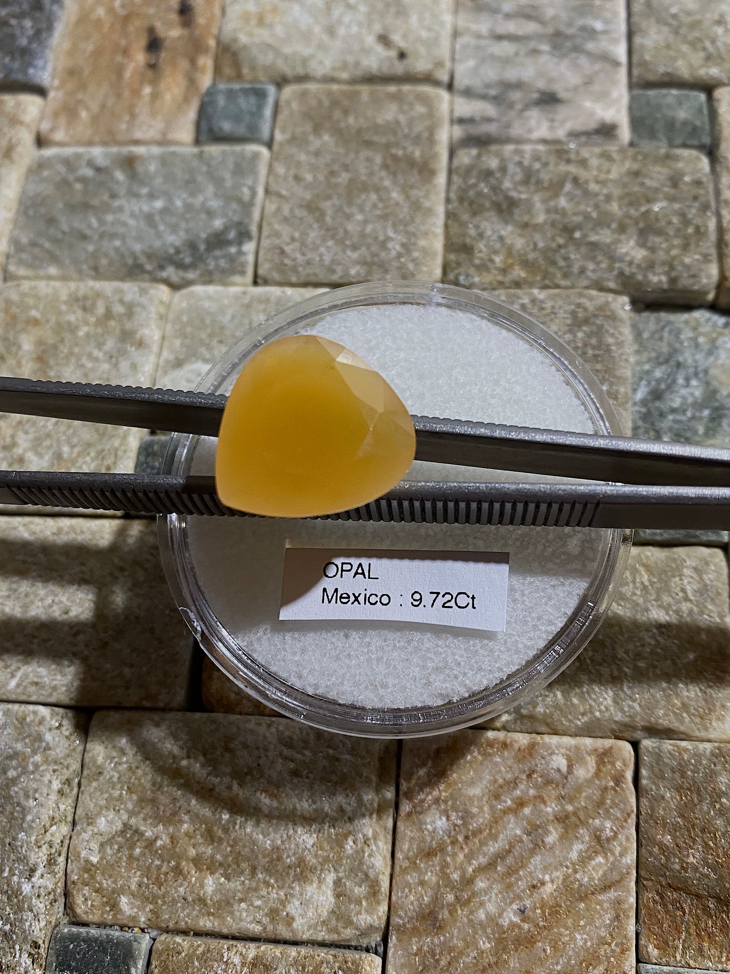 OPAL NATURAL GEMSTONE : CARBONERA MINE, QUERETARO, MEXICO 9.24Ct MFG4814