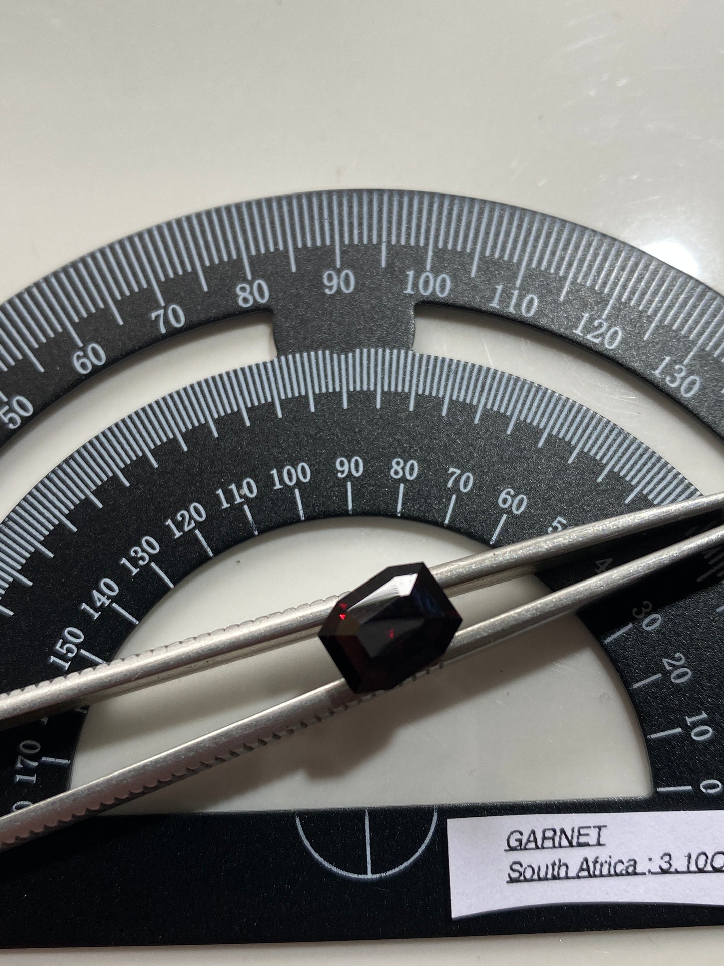 ANDRADITE GARNET GEMSTONE : WESSELS MINE, SOUTH AFRICA. 3.10Ct MFG4820