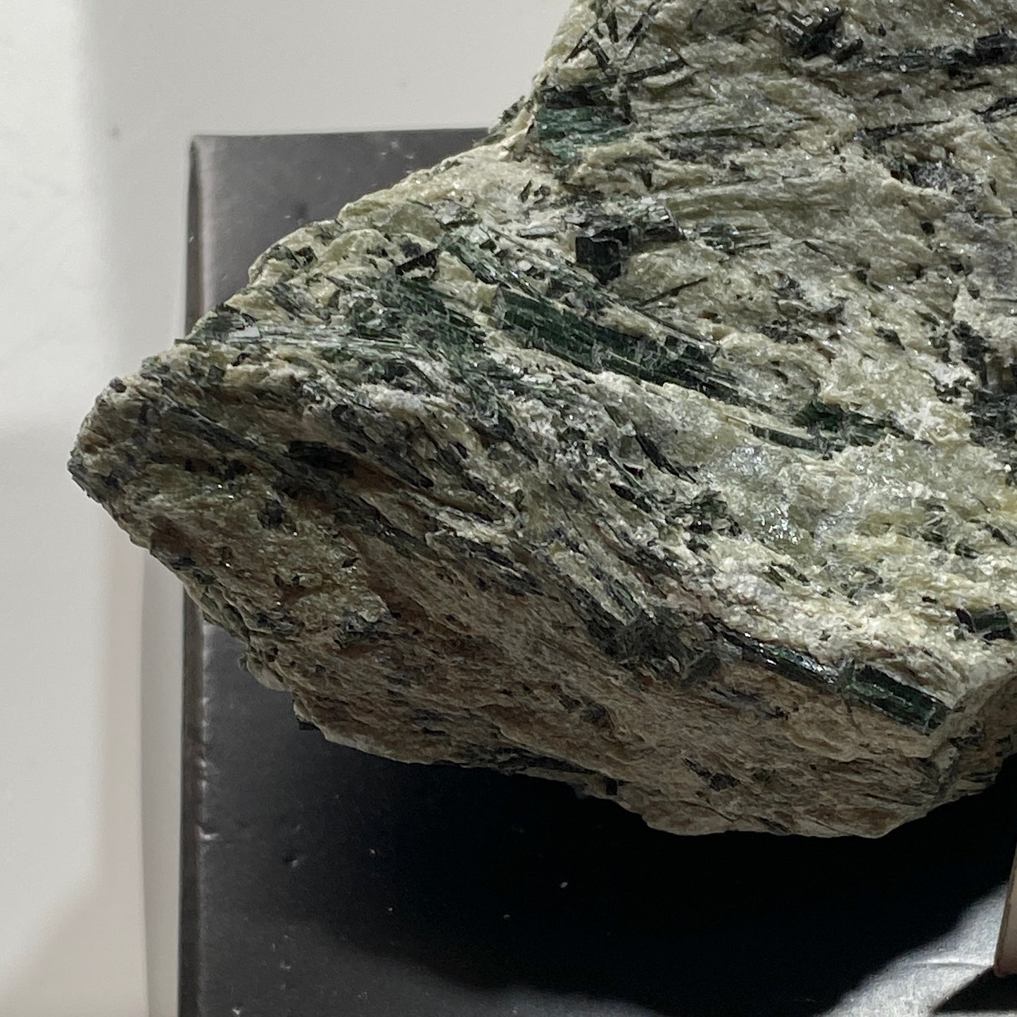 ACTINOLITE IN TALC - MAOL BEAG, AUCHTERTYRE, LOCHALSH, SCOTLAND 205g MF4295
