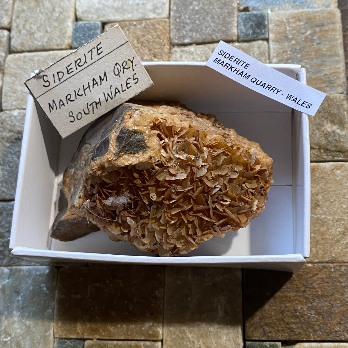 SIDERITE : MARKHAM QUARRY, SOUTH WALES 107g. MF5464