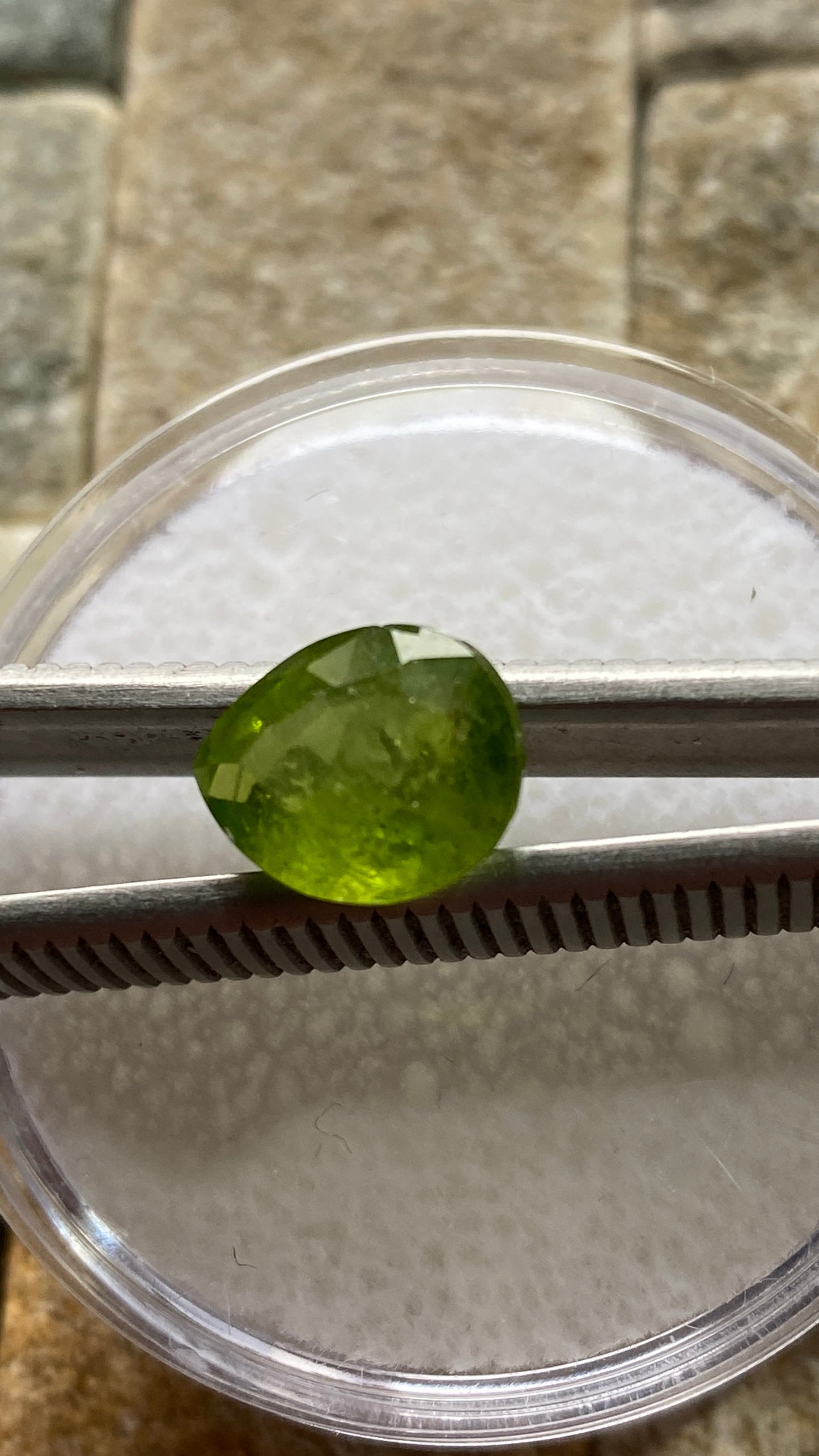 PERIDOT NATURAL GEMSTONE : PYRUNG GAUNG, KOGOK, MANDALAY, MYANMAR 3.45Ct MFG4828