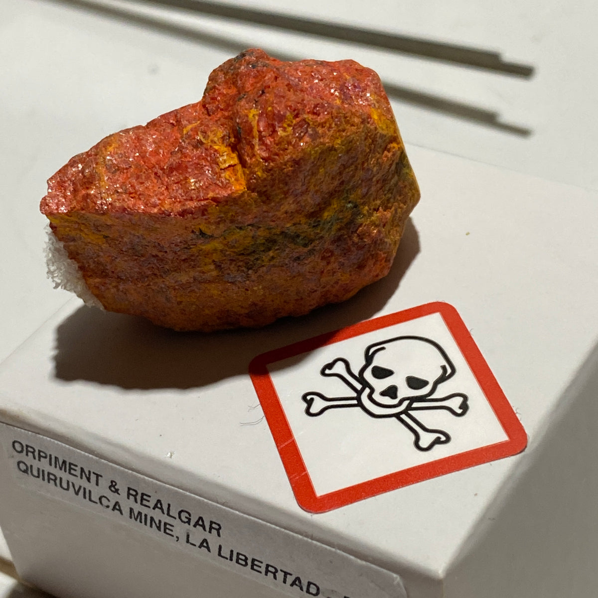 ORPIMENT & REALGAR : QUIRUVILCA MINE, SANTIAGO DE CHUCO, PERU 28g. MF548628g