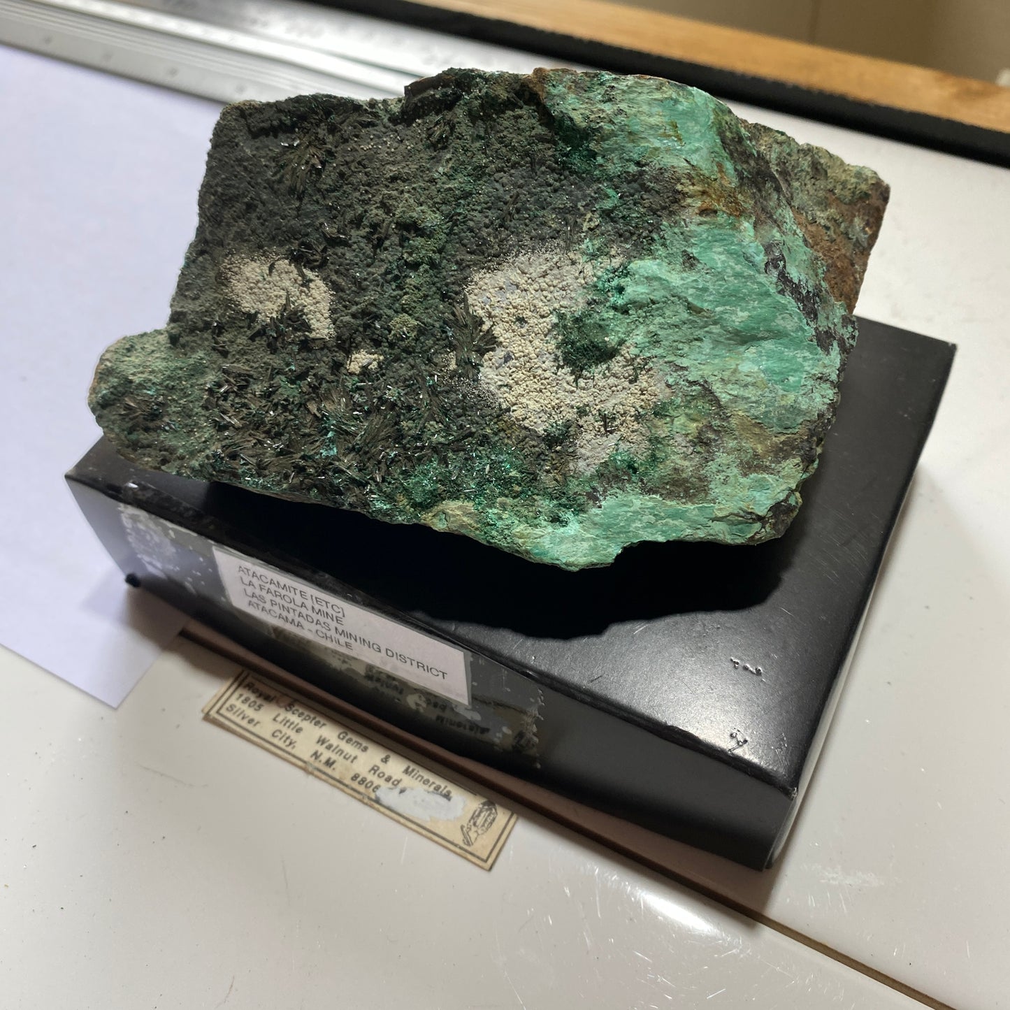 ATACAMITE/HALLOYSITE/MALACHITE ETC - LA FAROLA MINE, ATACAMA, CHILE 469g MF1044