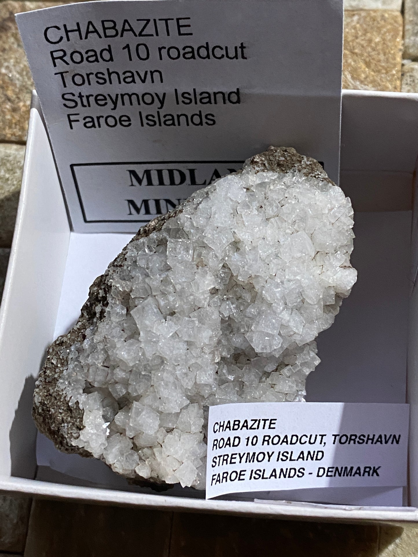 CHABAZITE : ROAD 10 ROADCUT, TORSHAVN, FAROE ISLANDS, DENMARK 48g MF4837