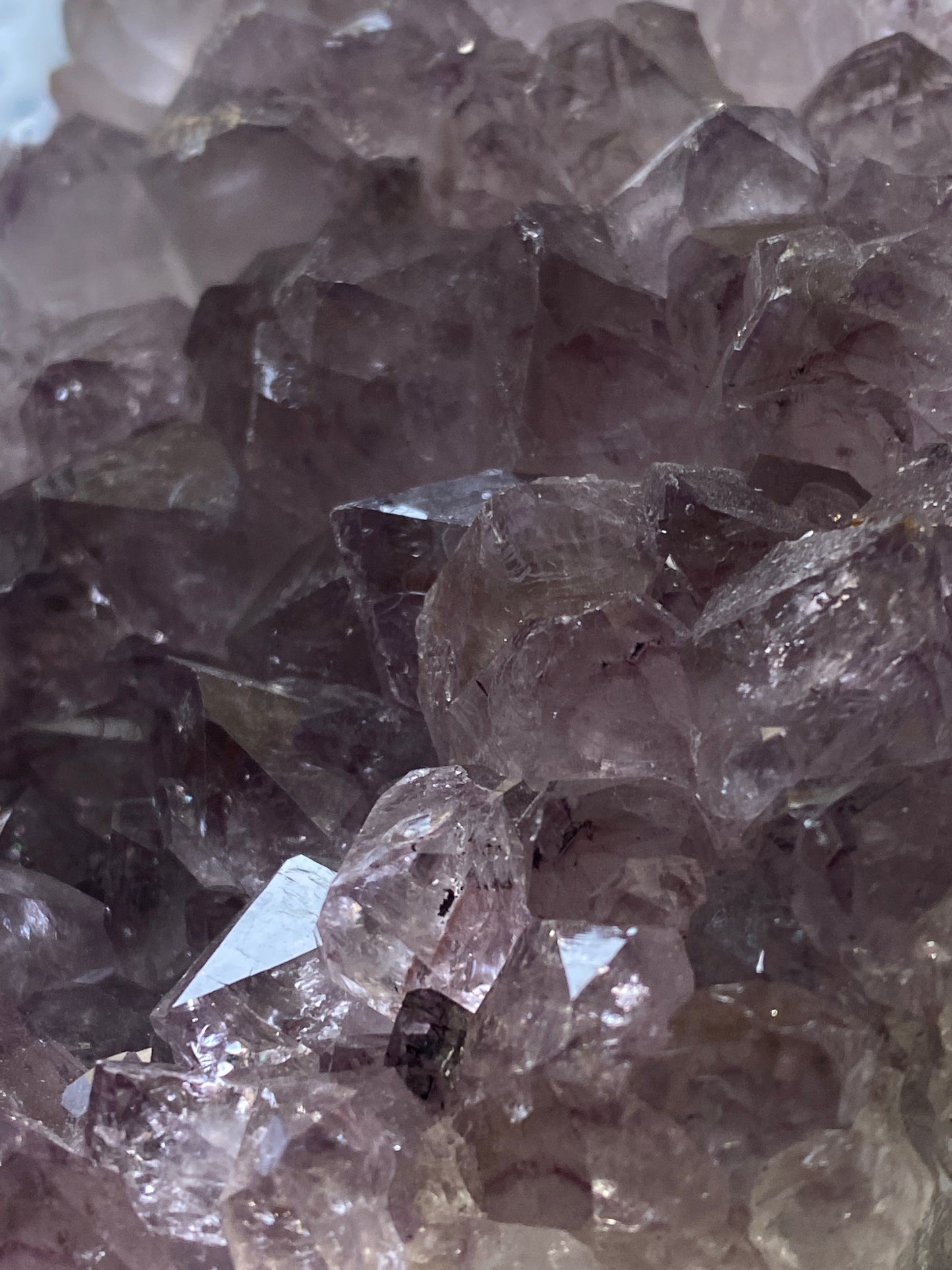 AMETHYST CRYSTAL ASSEMBLAGE : AMETISTA DO SUL, RIO GRANDE DO SUL, BRAZIL 684g MF4757