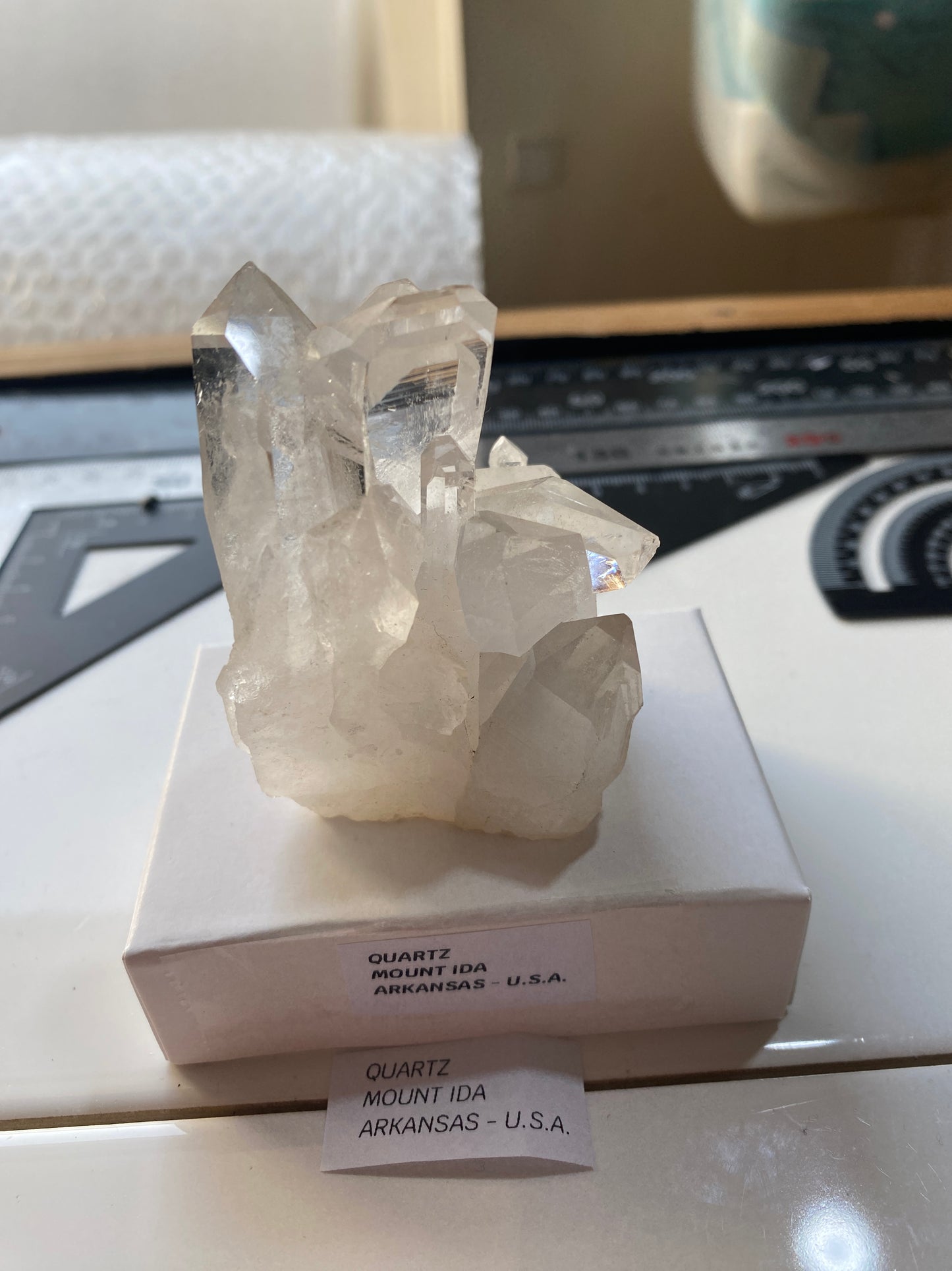 QUARTZ CRYSTAL ASSEMBLAGE : MOUNT IDA, ARKANSAS, U.S.A. 118g MF4760