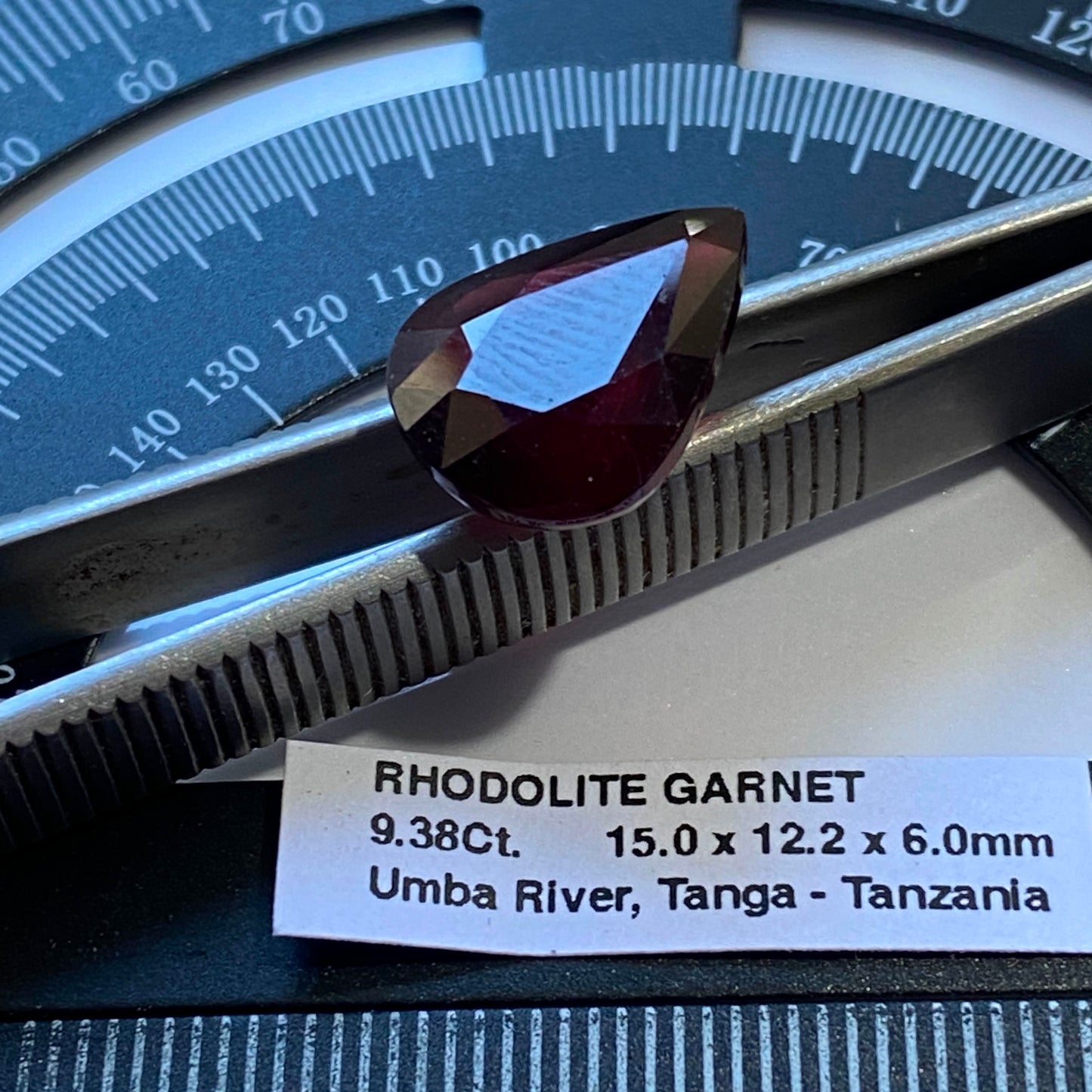 RHODOLITE GARNET GEMSTONE - UMBA RIVER, TANGA, TANZANIA 9.38Ct MFG5057
