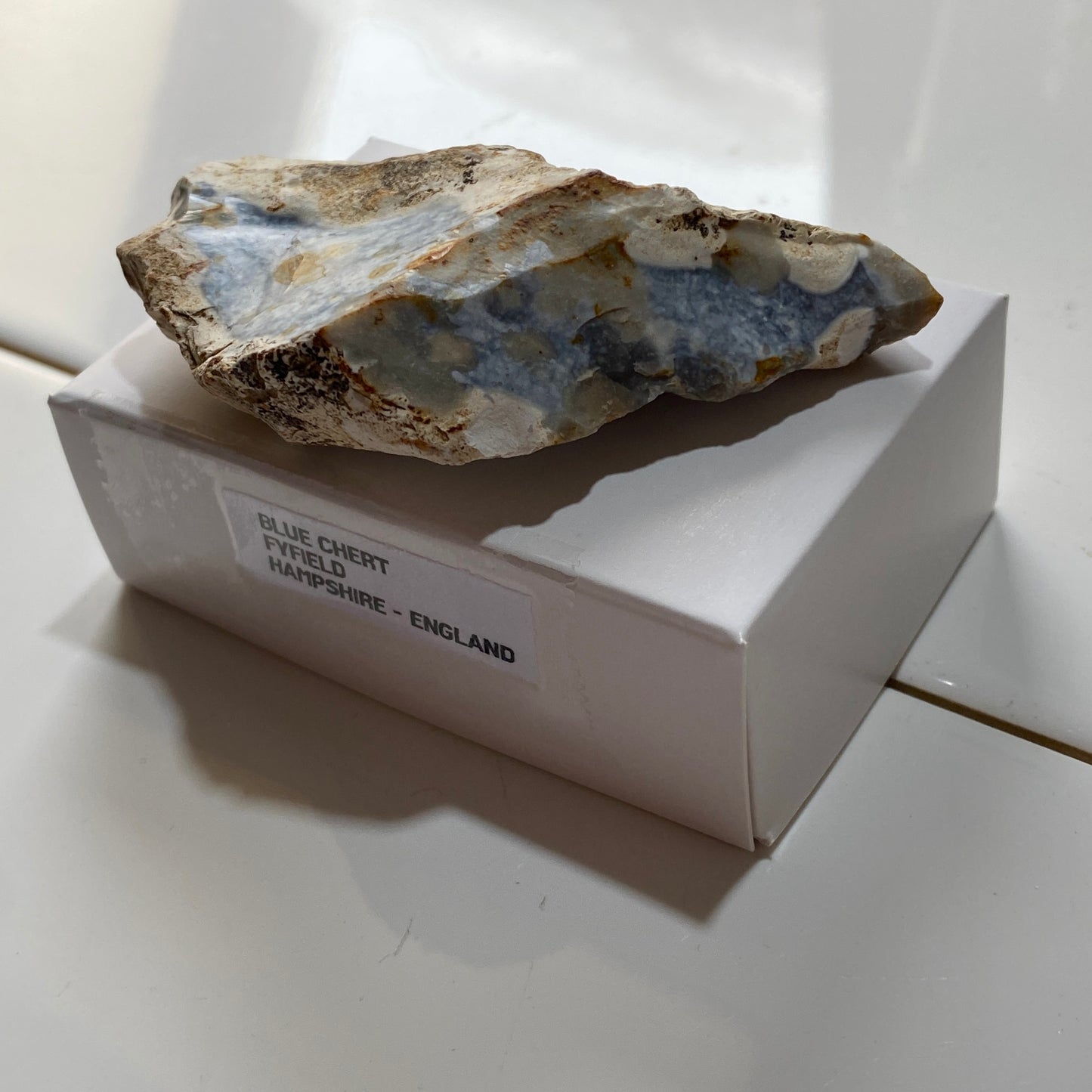 BLUE CHERT FROM FYFIELD, HAMPSHIRE, ENGLAND 53g. MF4347