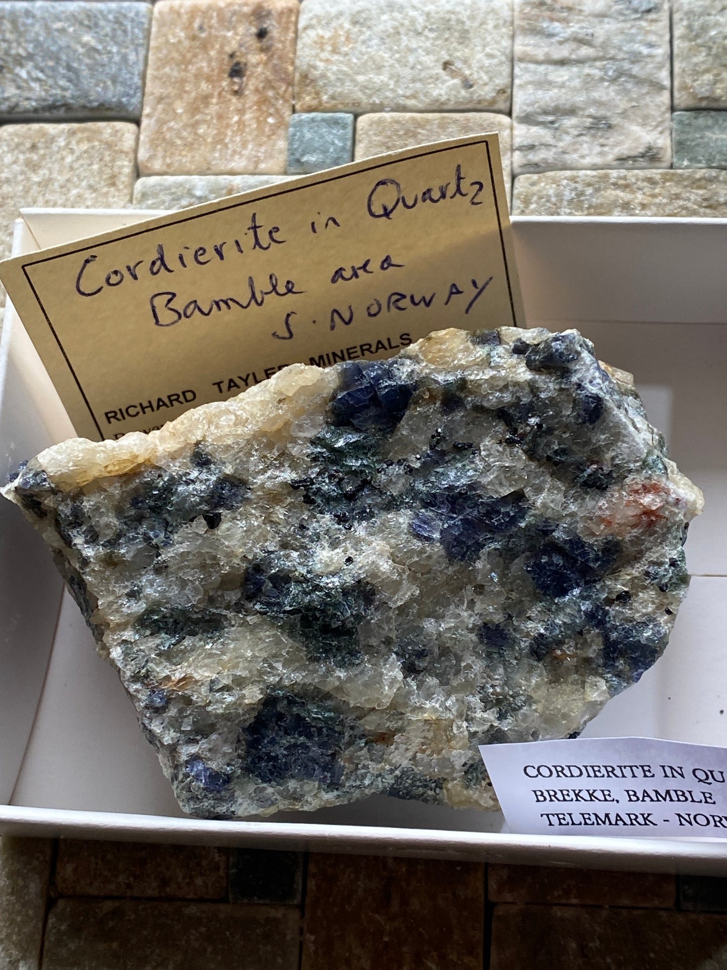 CORDIERITE IN QUARTZ : BREKKE, BAMBLE, TELEMARK, NORWAY 235gv MF4875