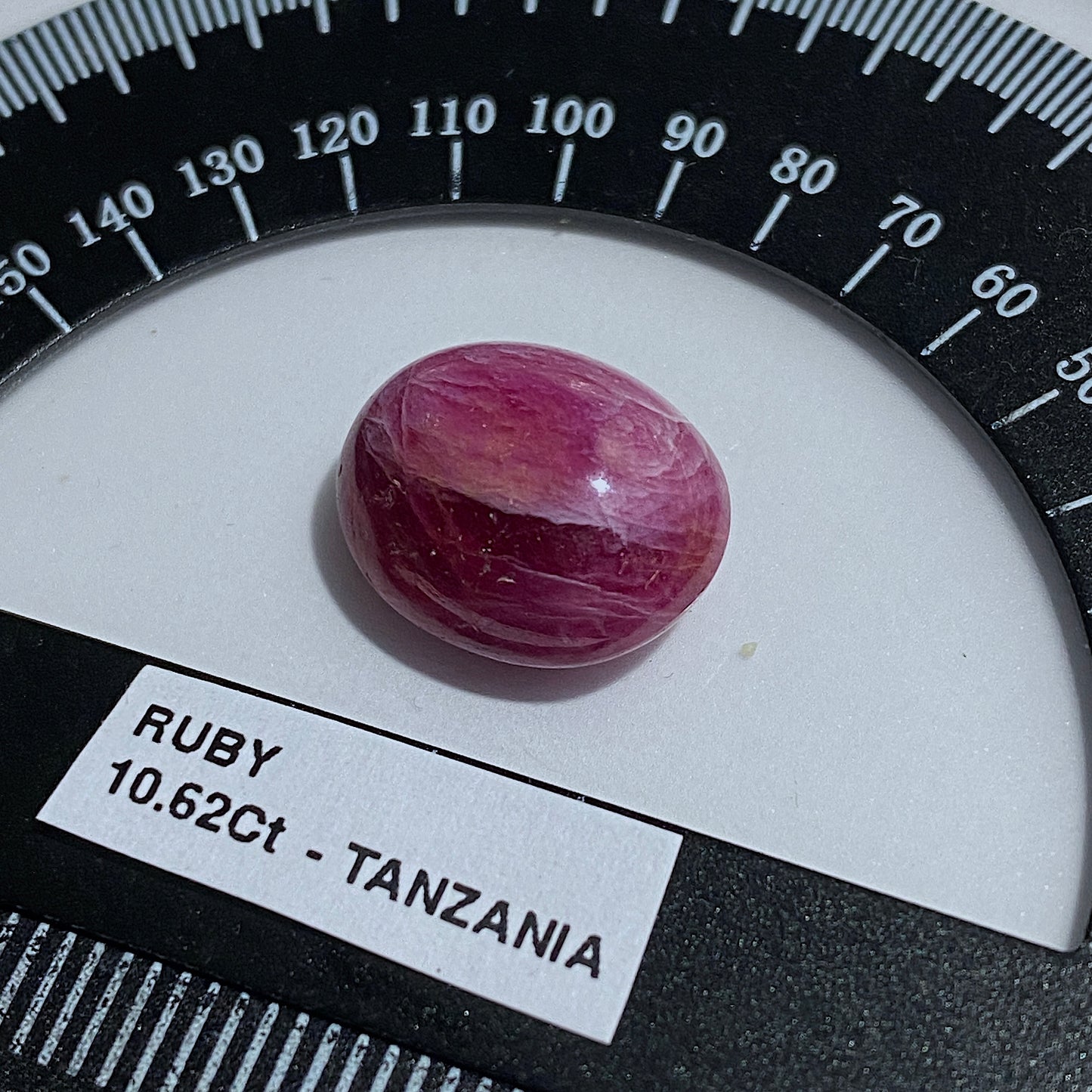 RUBY CORUNDUM GEMSTONE : LONGIDO, ARUSHA, TANZANIA. 10.62Ct MFG5442