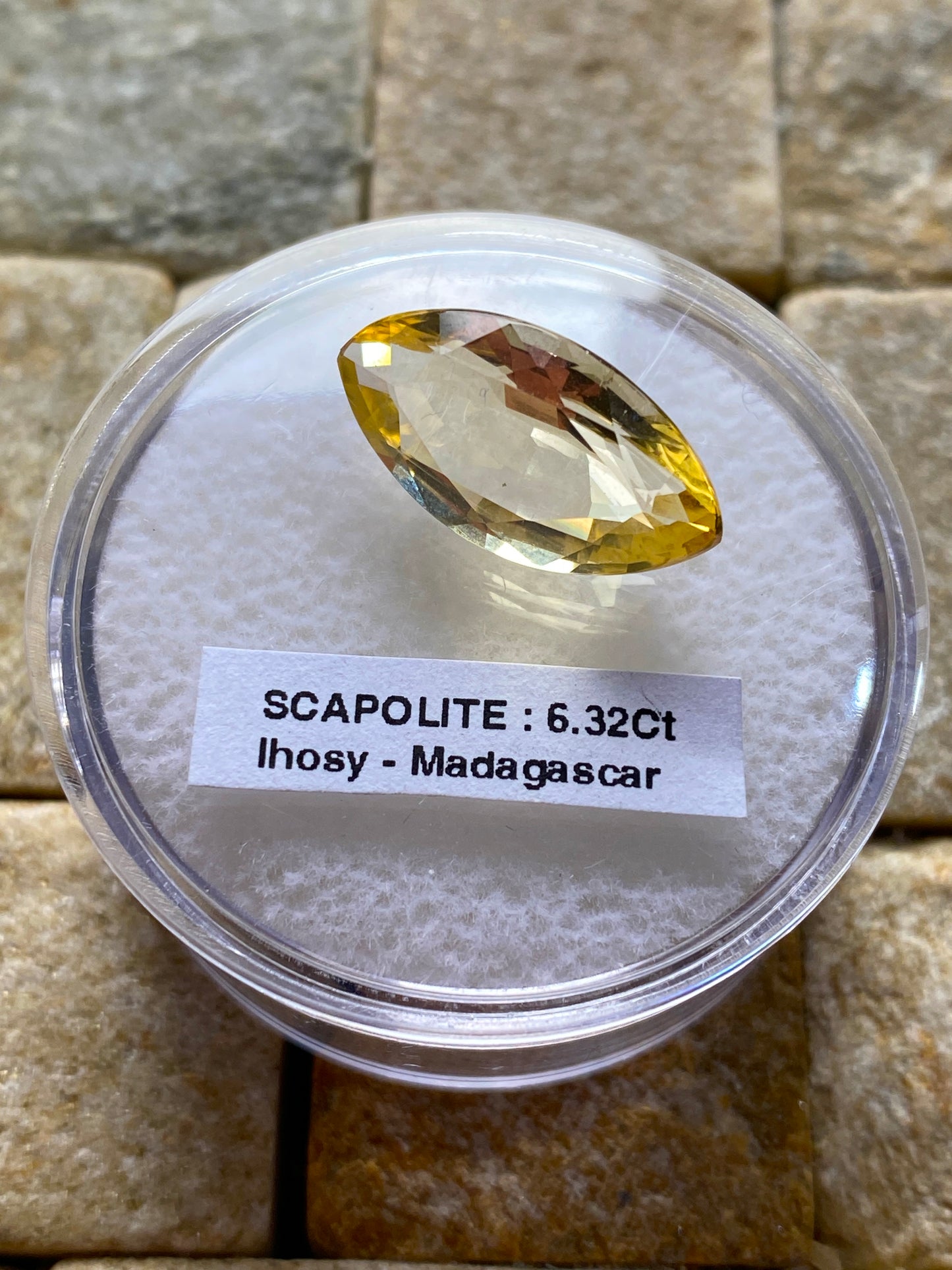 SCAPOLITE NATURAL GEMSTONE : SOAMATASY, IHOSY, MADAGASCAR 6.32Ct MFG4908