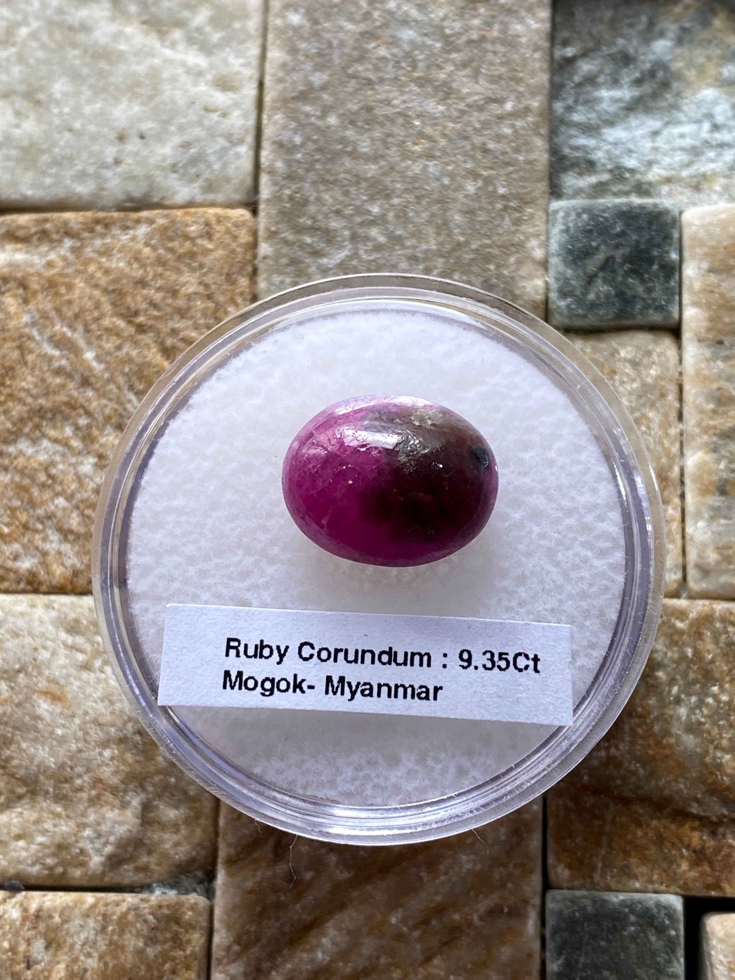 RUBY CORUNDUM NATURAL GEMSTONE : MOGOK, MANDALAY, MYANMAR 9.35Ct MFG4934