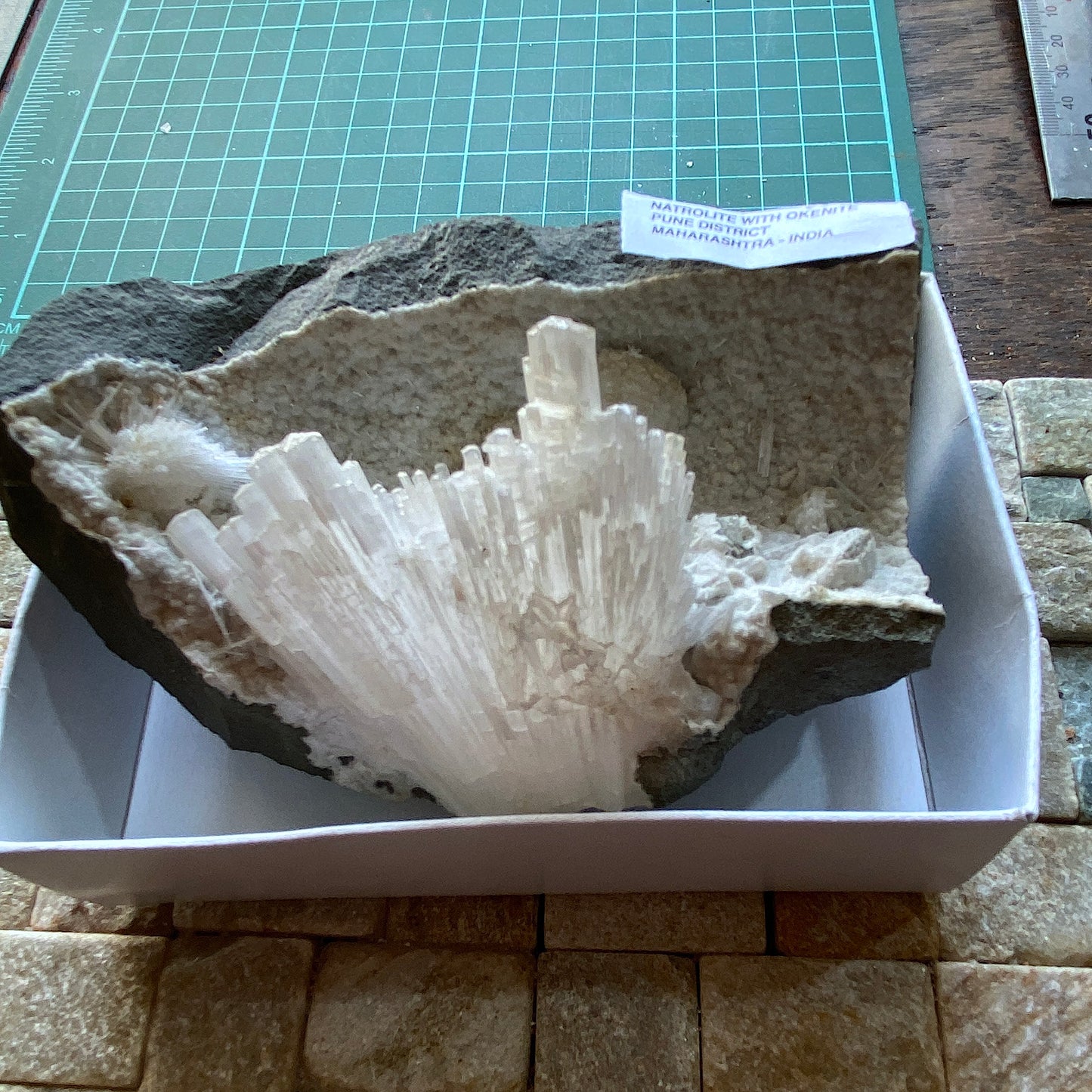 NATROLITE & OKENITE LOVELY MUESTRA GRANDE DE LA INDIA 646g MF3965