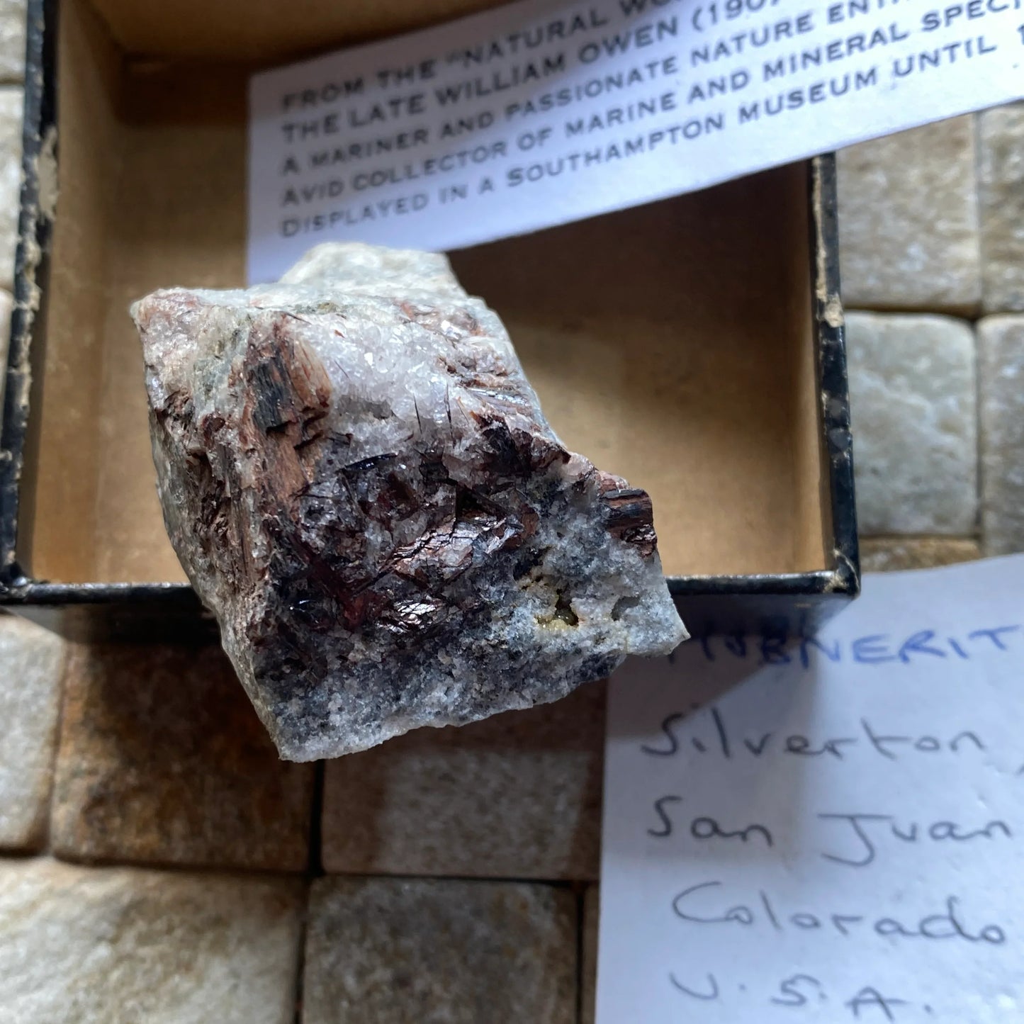 HUBNERITE SUR MATRICE DU COLORADO, USA 56g MF6206