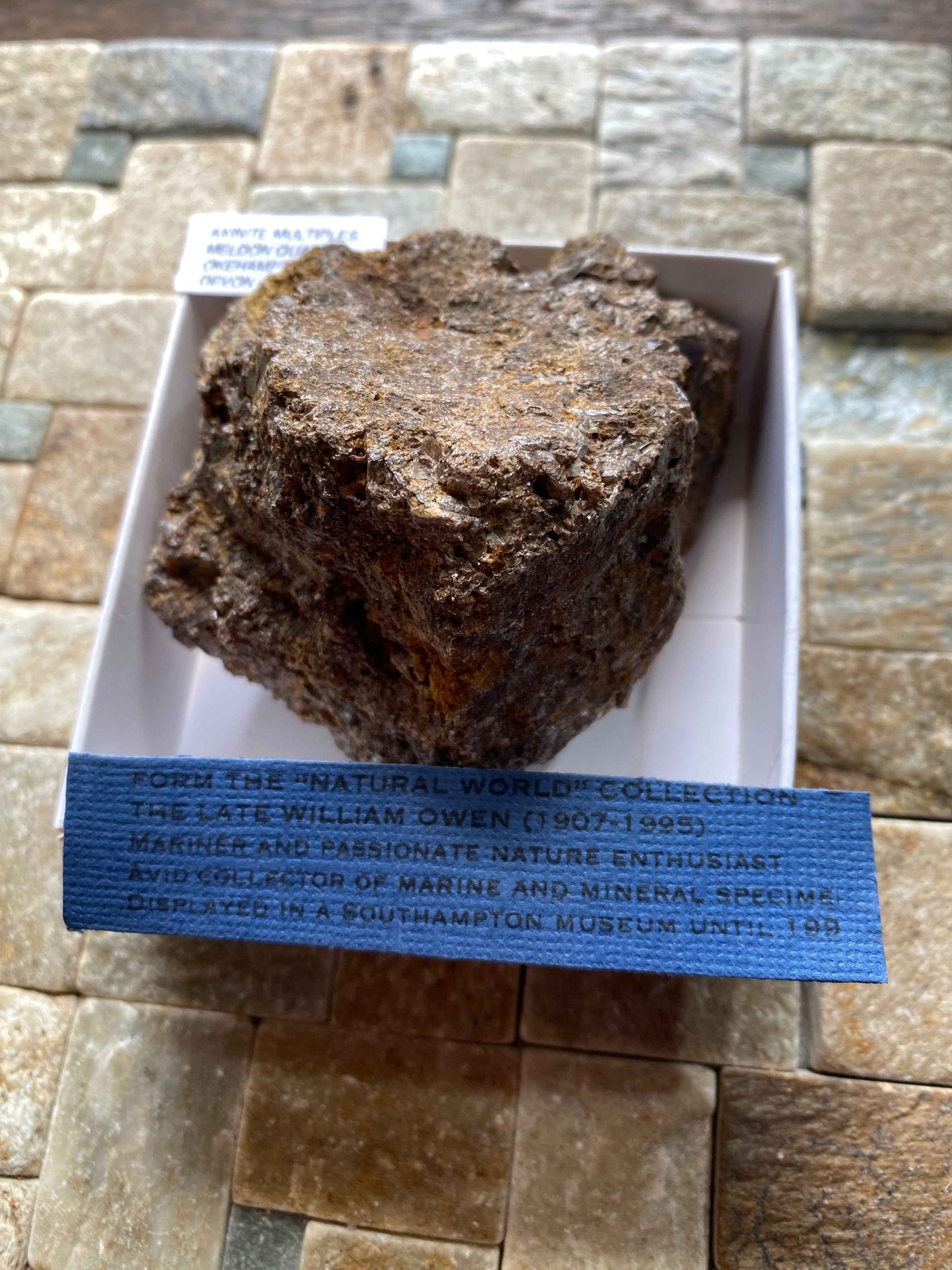 AXINITE MULTIPLES ON MATRIX : MELDON QUARRY, OKEHAMPTON 271g MF4948