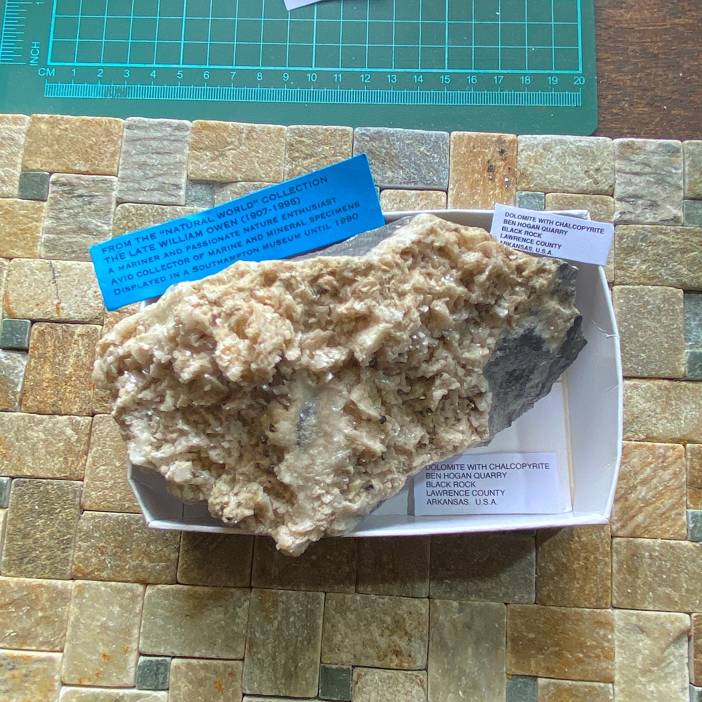 DOLOMITE WITH CHALCOPYRITE - BEN HOGAN QUARRY, BLACK ROCK, ARKANSAS, U.S.A. 640g MF1302