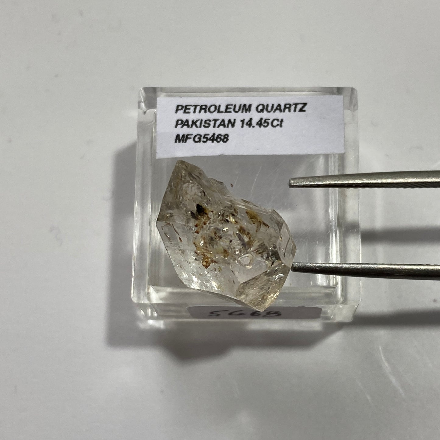 PETROLEUM QUARTZ GEMSTONE - BALOCHISTAN, PAKISTAN. 14.45Ct MFG5468