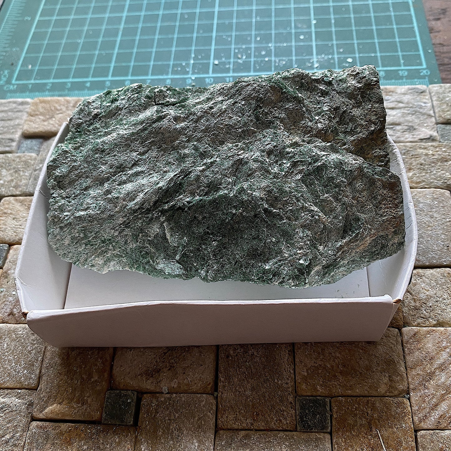 FUCHSITE MICA - NOVA LIMA, MINAS GERAIS, BRAZIL 236g. MF6151