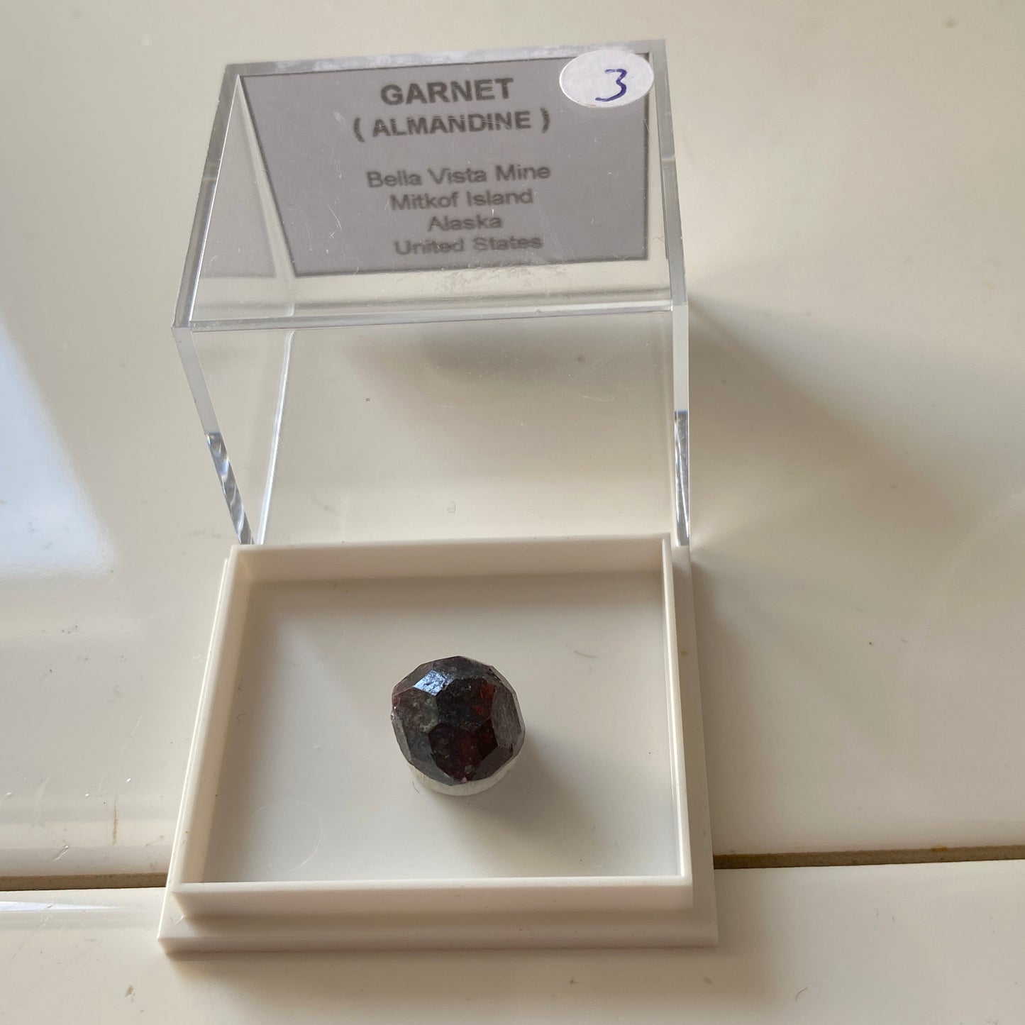 ALMANDINE GARNET CRYSTAL - BELLA VISTA MINE, MITKOF ISLAND, ALASKA. 2g MF4377