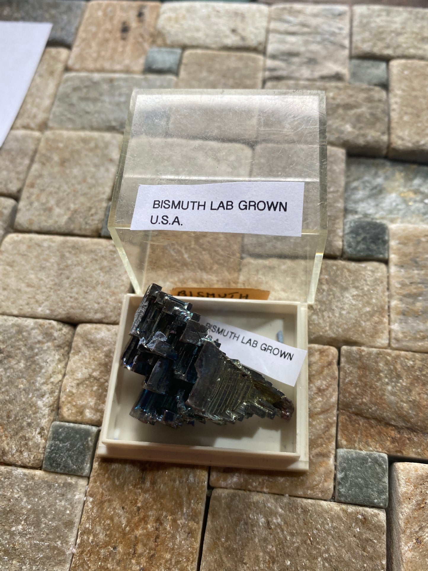BISMUTH : LABORATORY GROWN IN THE U.S.A. 23g MF4989