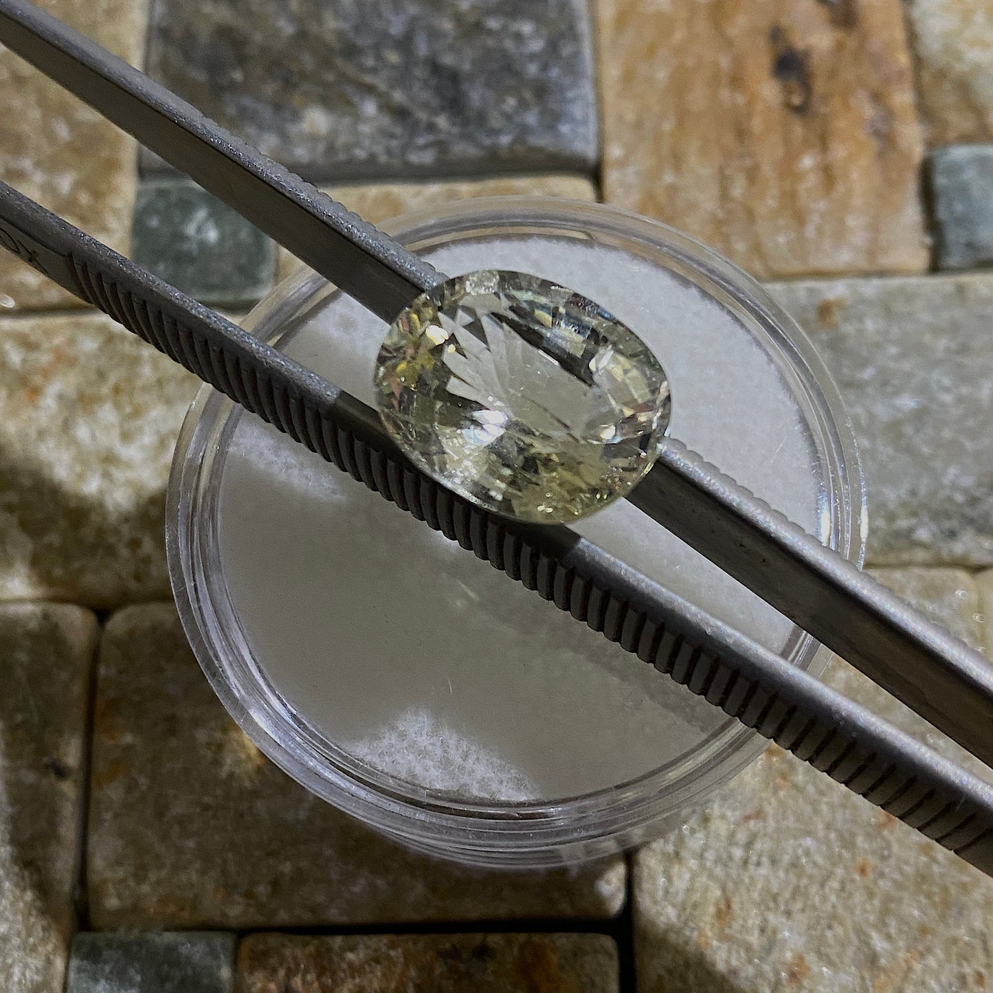 TOPAZ NATURAL GEMSTONE - OURO PRETO, MINAS GERAIS, BRAZIL LARGE 9.56Ct MFG1940