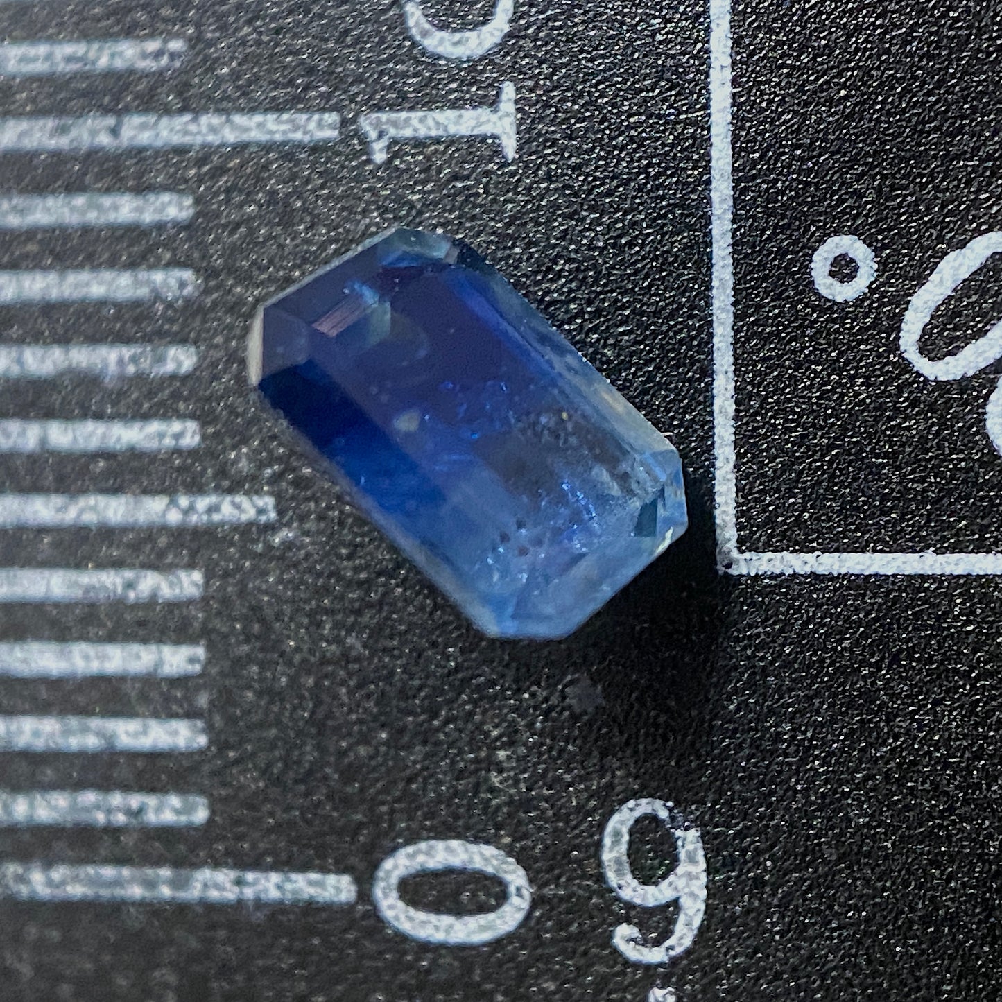 SAPPHIRE CORUNDUM NATURAL GEMSTONE - IHOSY, MADAGASCAR 0.57Ct MFG1609