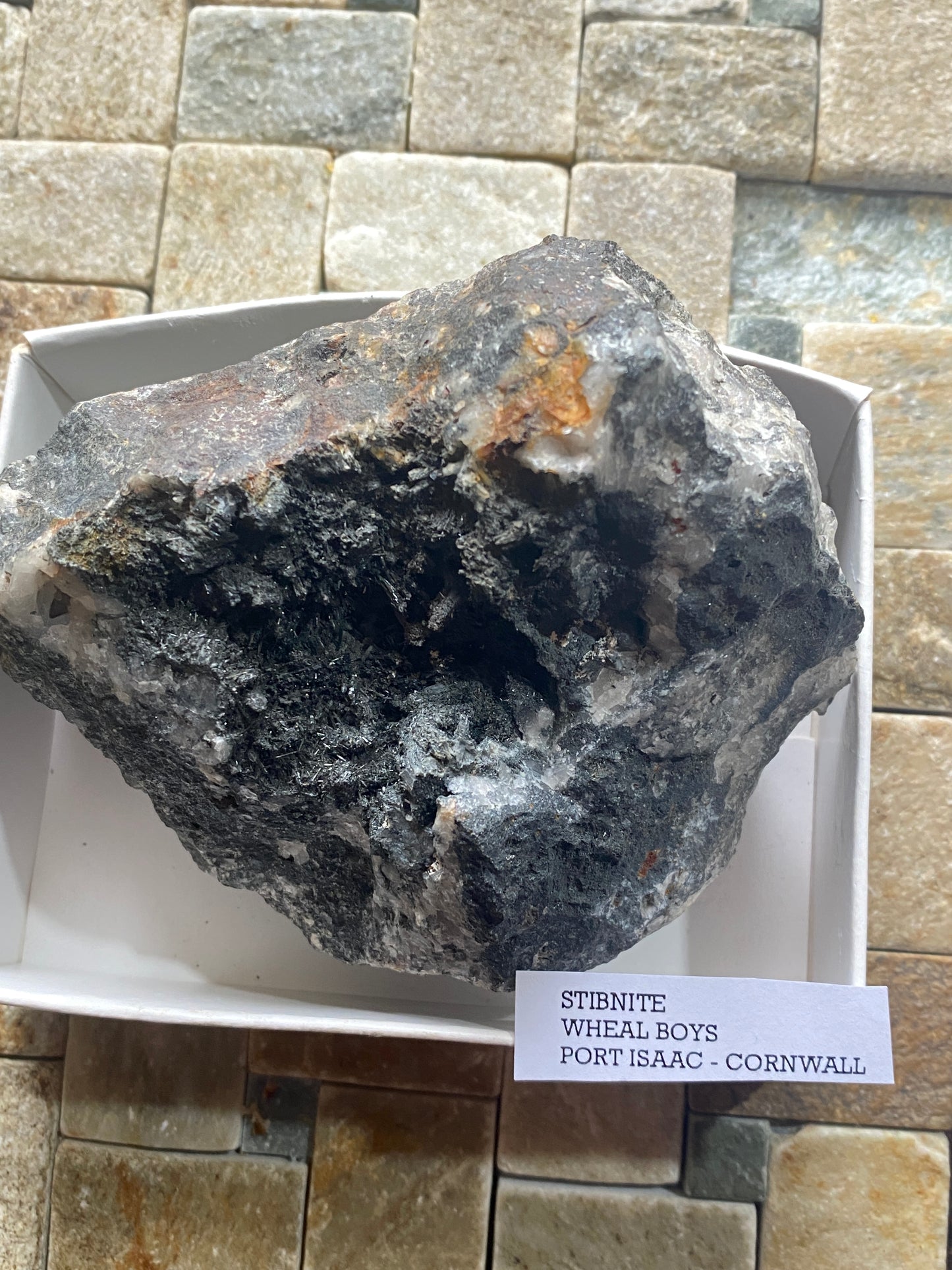 STIBNITE : WHEAL BOYS, PORT ISAAC, ST ENDILLION, CORNWALL 475g MF5019