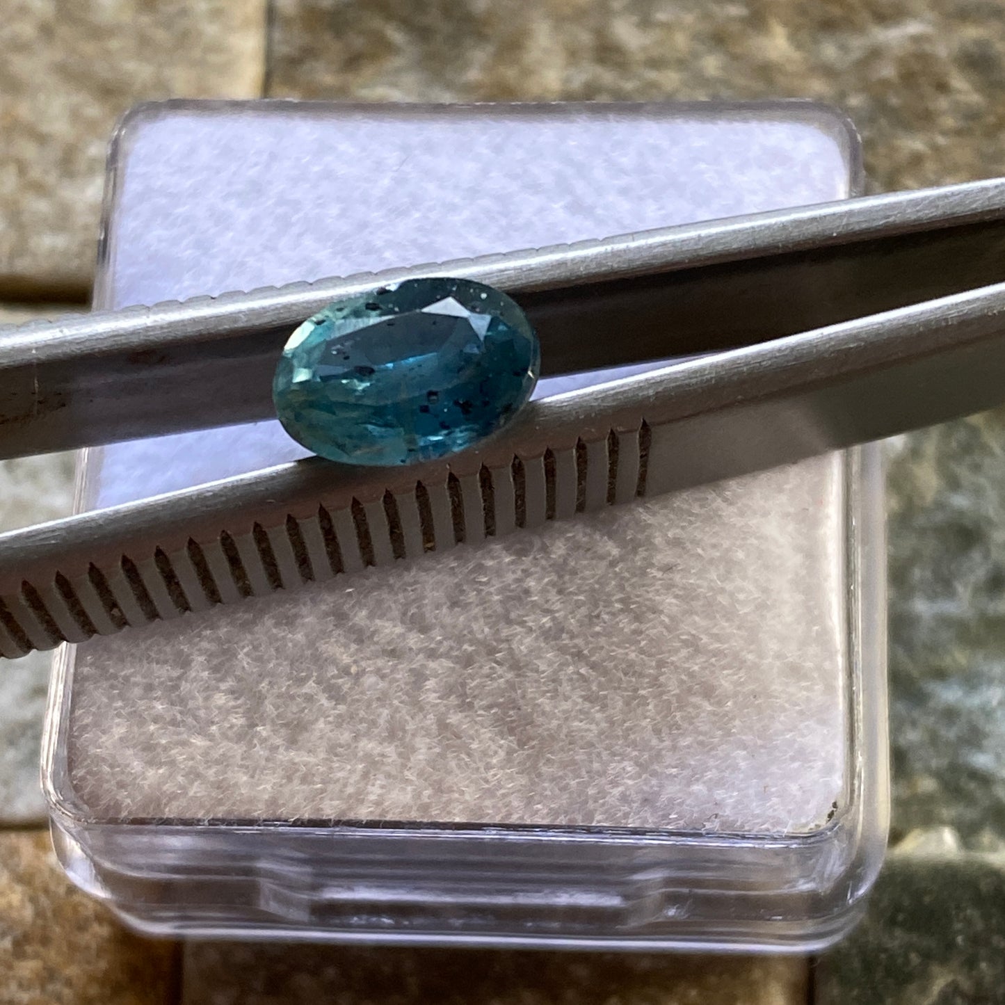 RARE BLUE-GREEN KYANITE GEMSTONE - BORISOVSKIE, RUSSIA. 1.35Ct MFG2308