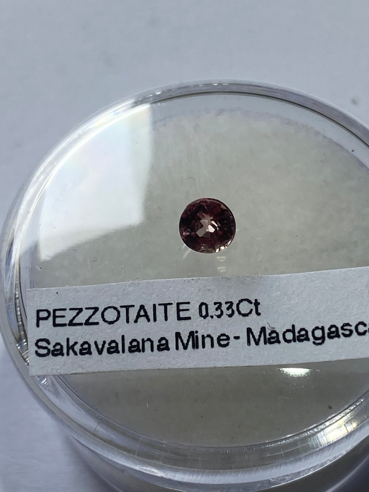 PEZZOTAITE NATURAL GEMSTONE : SAKAVALANA MINE, AMBATOUITA, MADAGASCAR 0.30Ct MFG4954